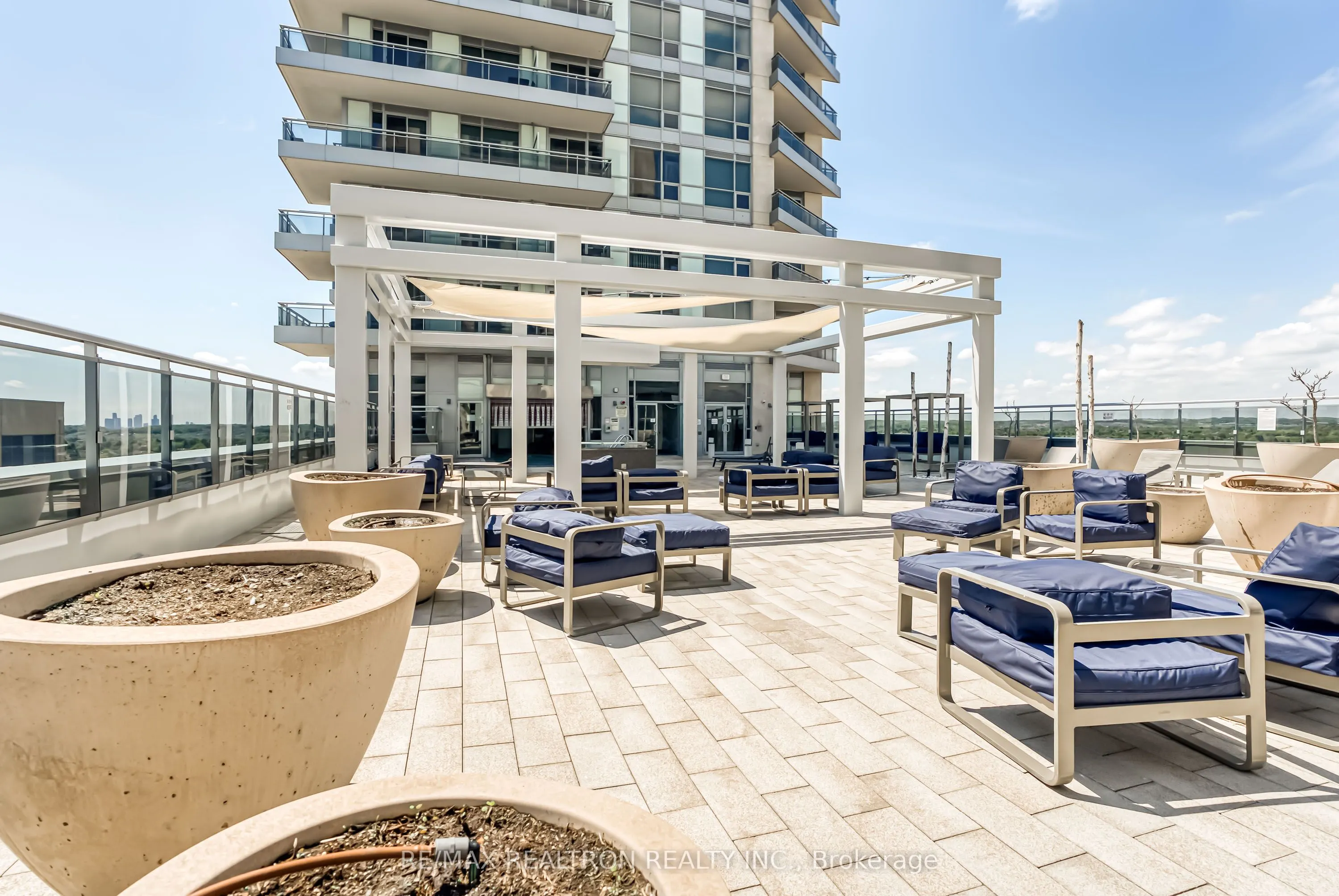 9205 Yonge Street, #1502 NE
