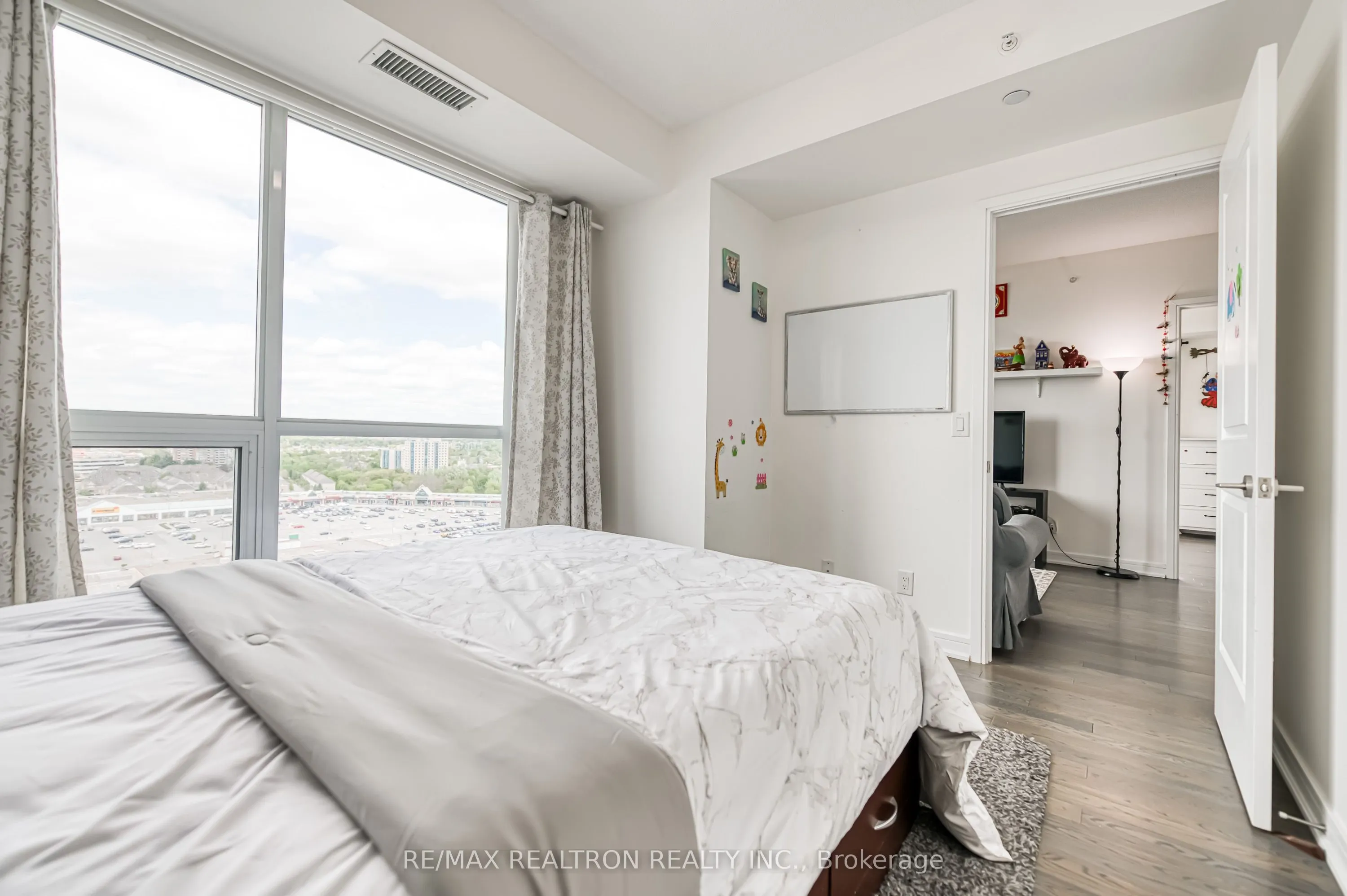 9205 Yonge Street, #1502 NE