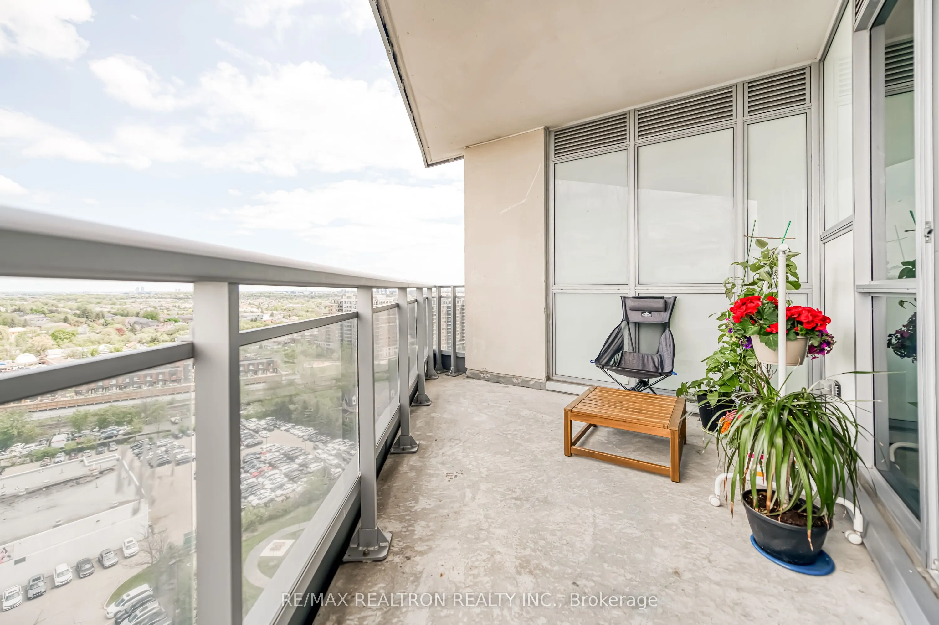 9205 Yonge Street, #1502 NE