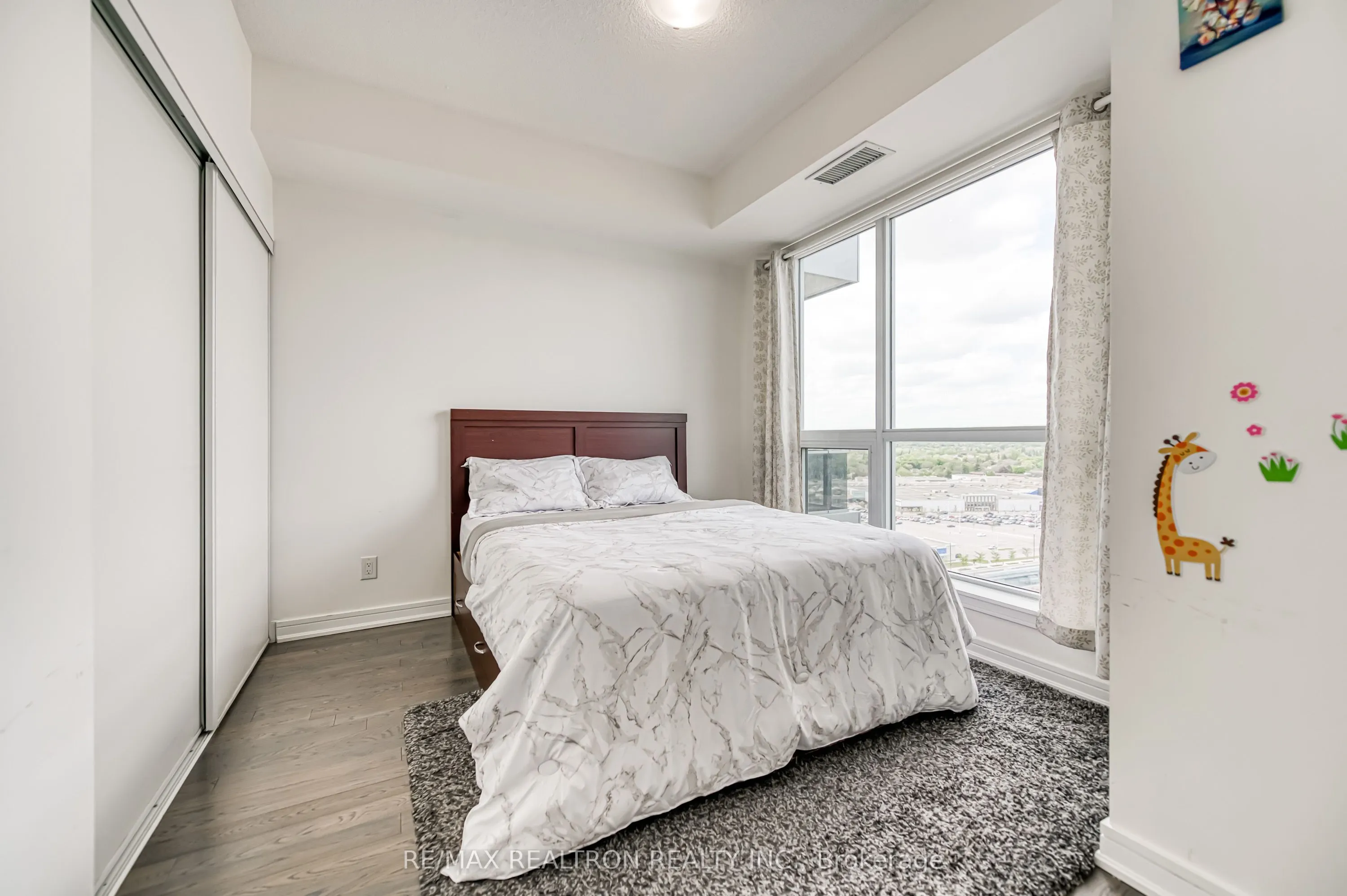 9205 Yonge Street, #1502 NE