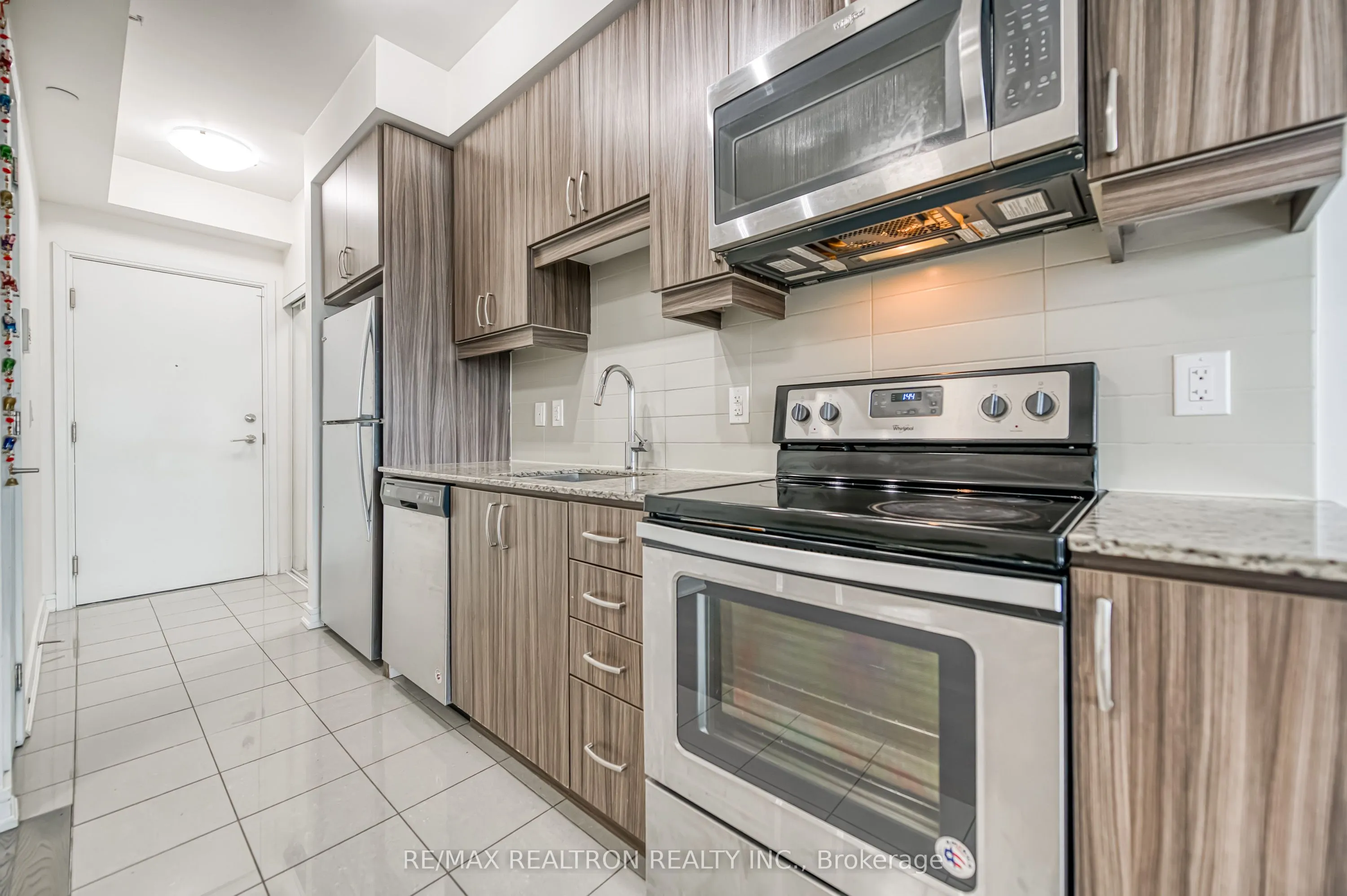 9205 Yonge Street, #1502 NE