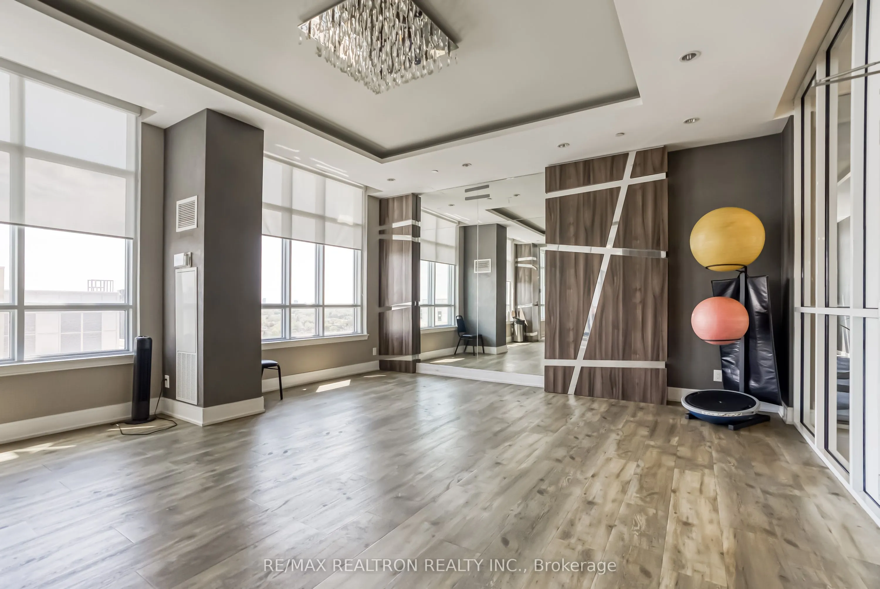 9205 Yonge Street, #1502 NE
