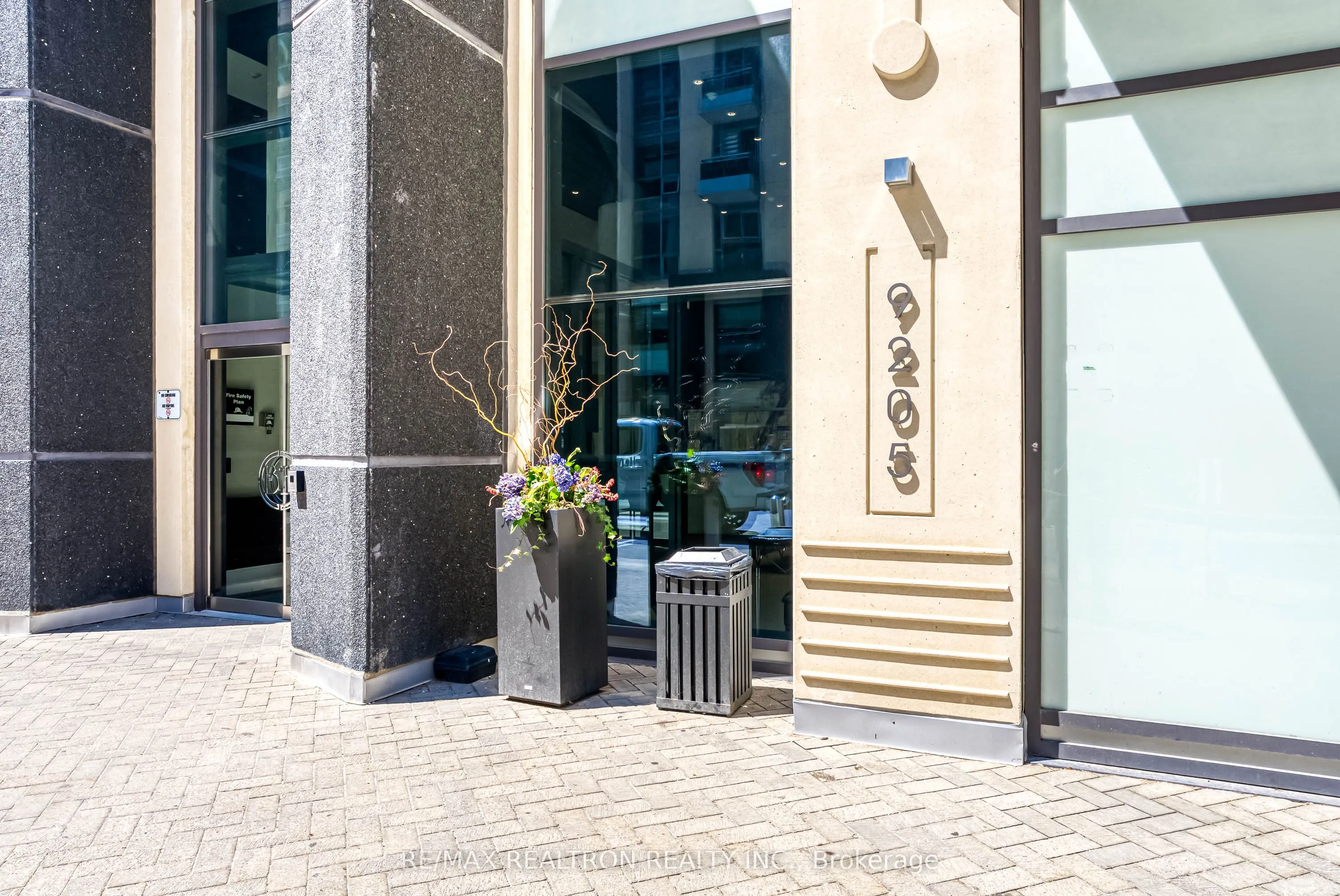 9205 Yonge Street, #1502 NE