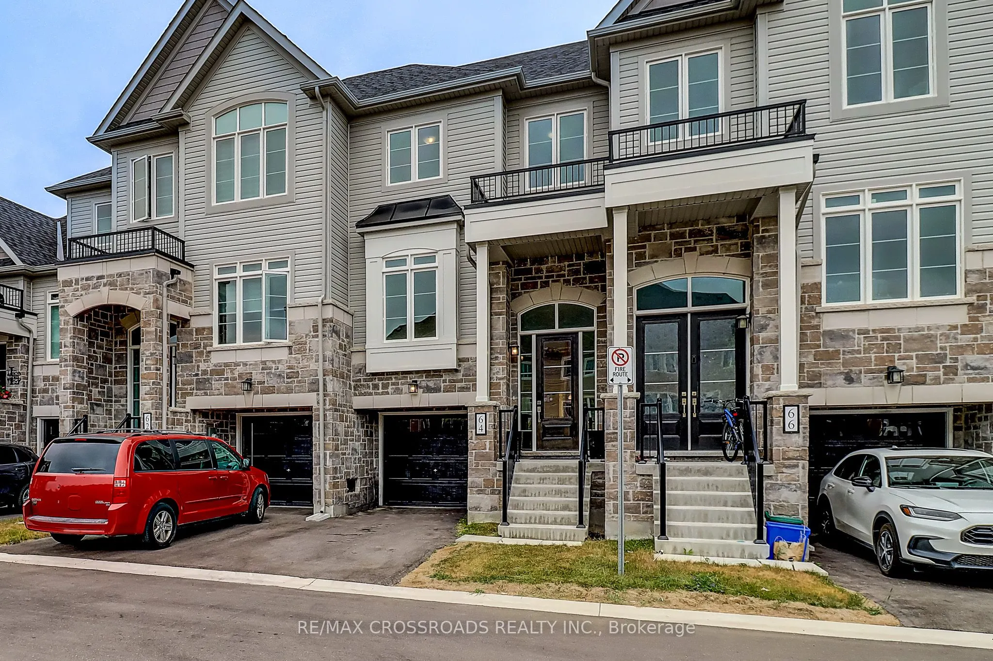 64 Lyall Stokes Circle