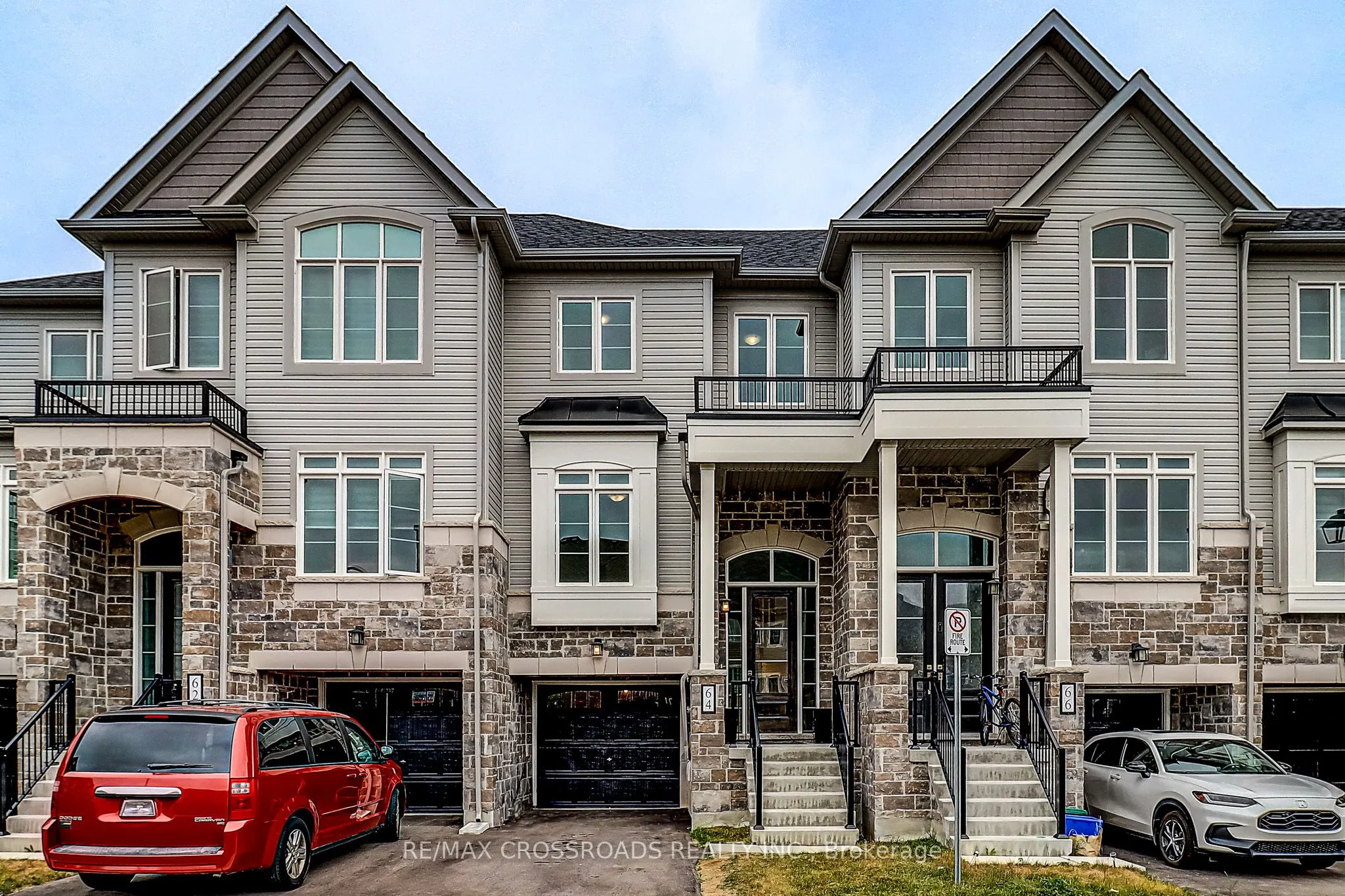 64 Lyall Stokes Circle