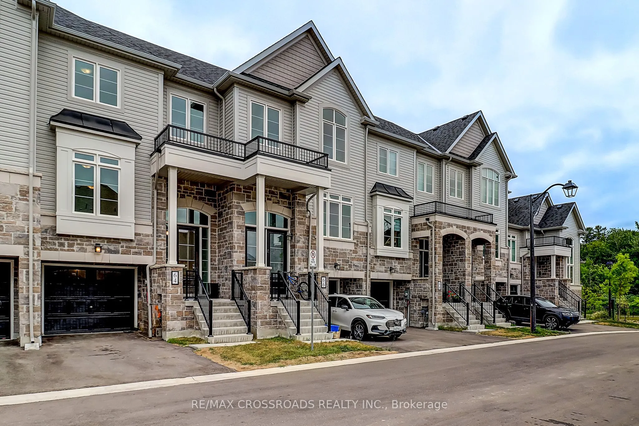 64 Lyall Stokes Circle