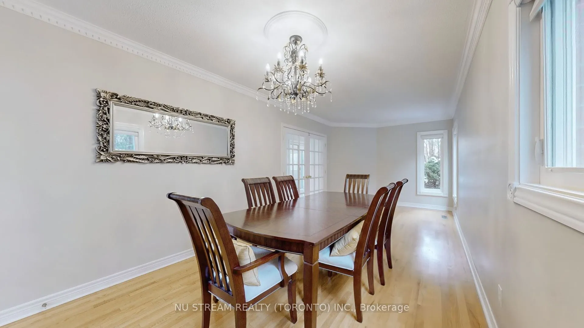71 Alpine Crescent