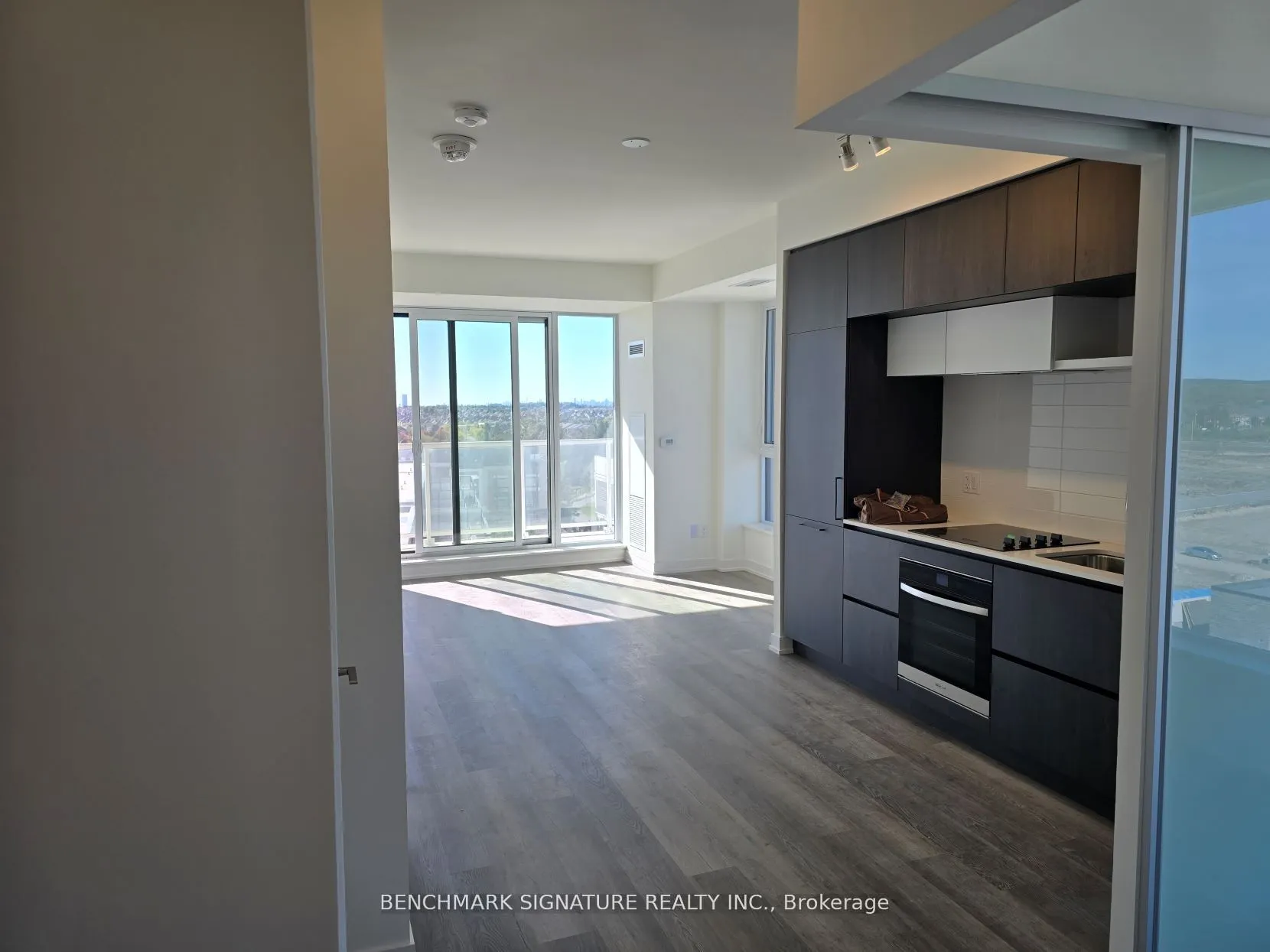 2 David Eyer Road, #724