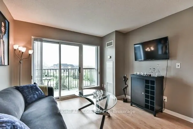 185 Oneida Crescent, #516