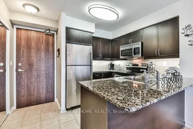 185 Oneida Crescent, #516