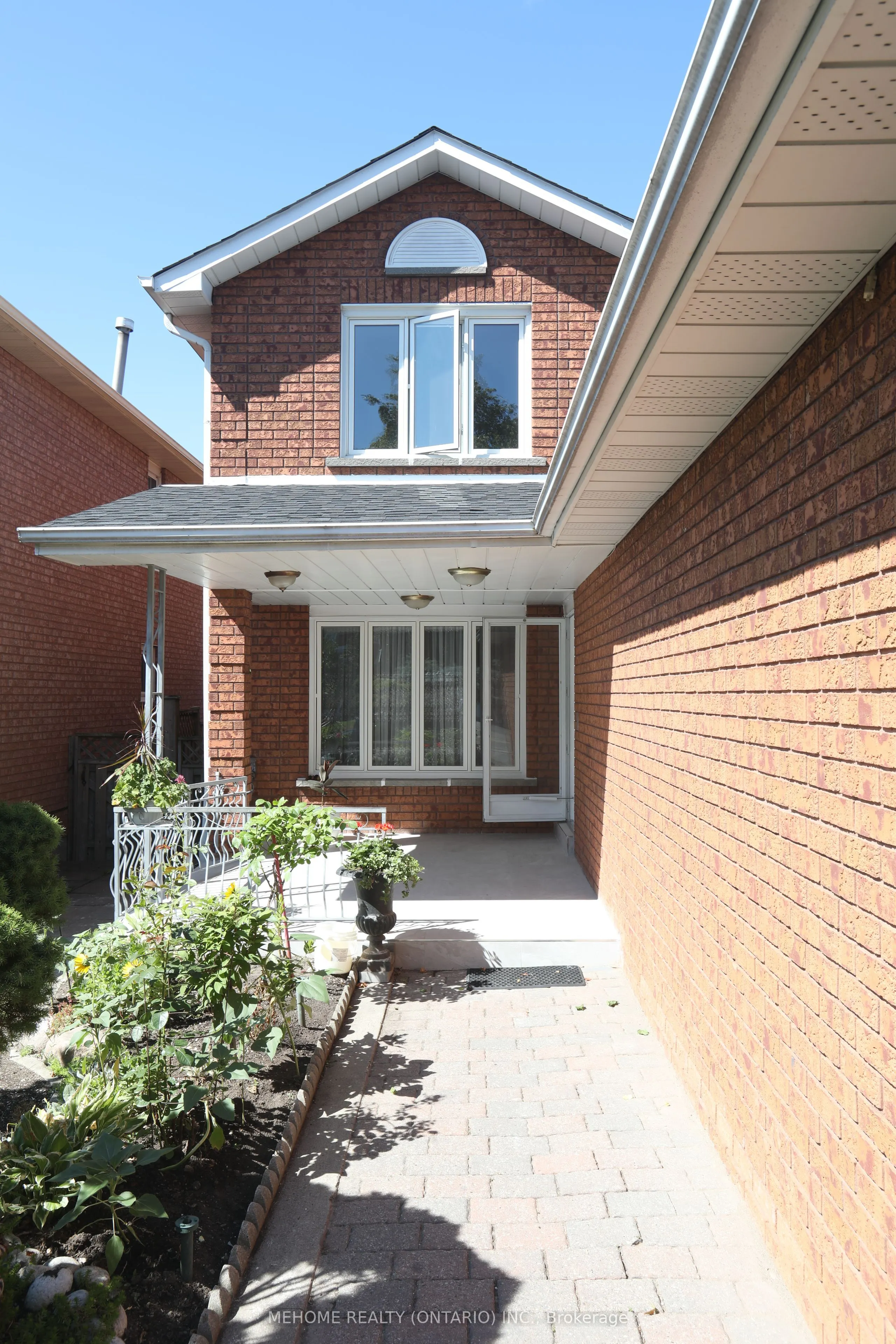 70 Governor Crescent