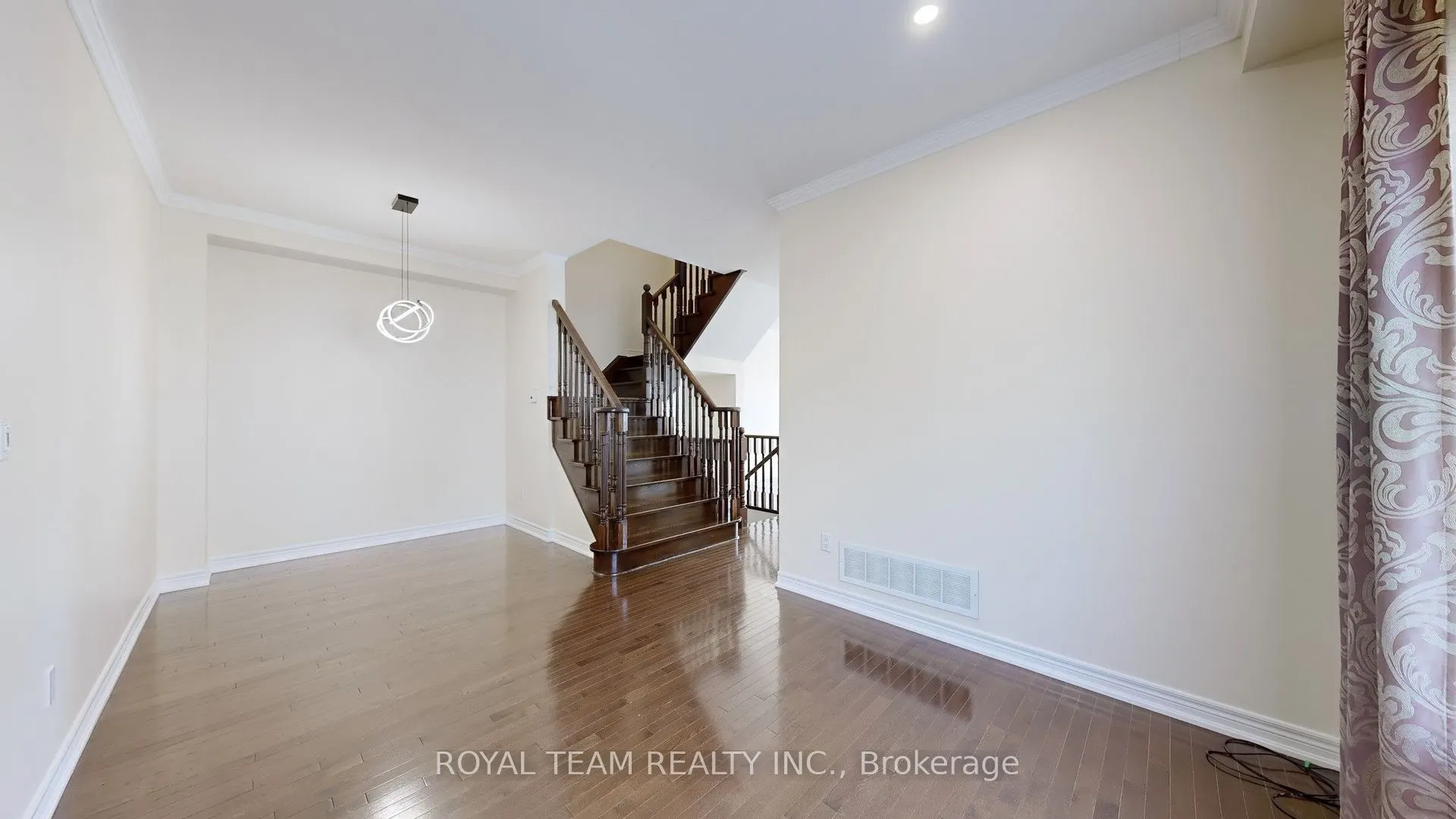 246 Lauderdale Drive