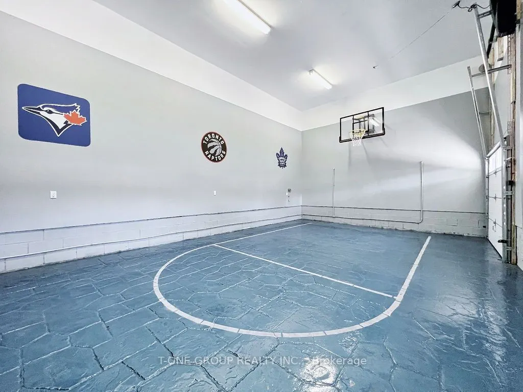 253 Carlton Road