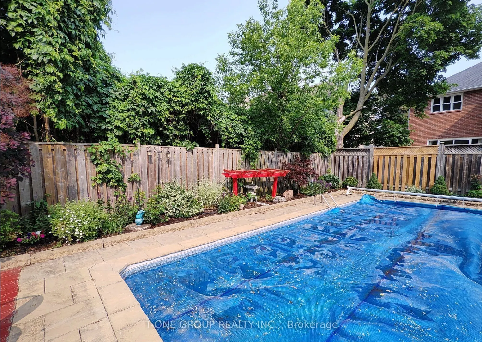253 Carlton Road
