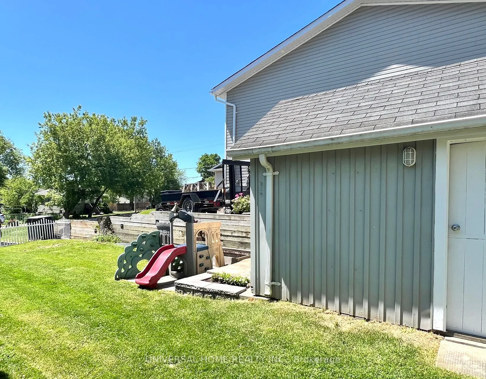 6 Maple Grove Street