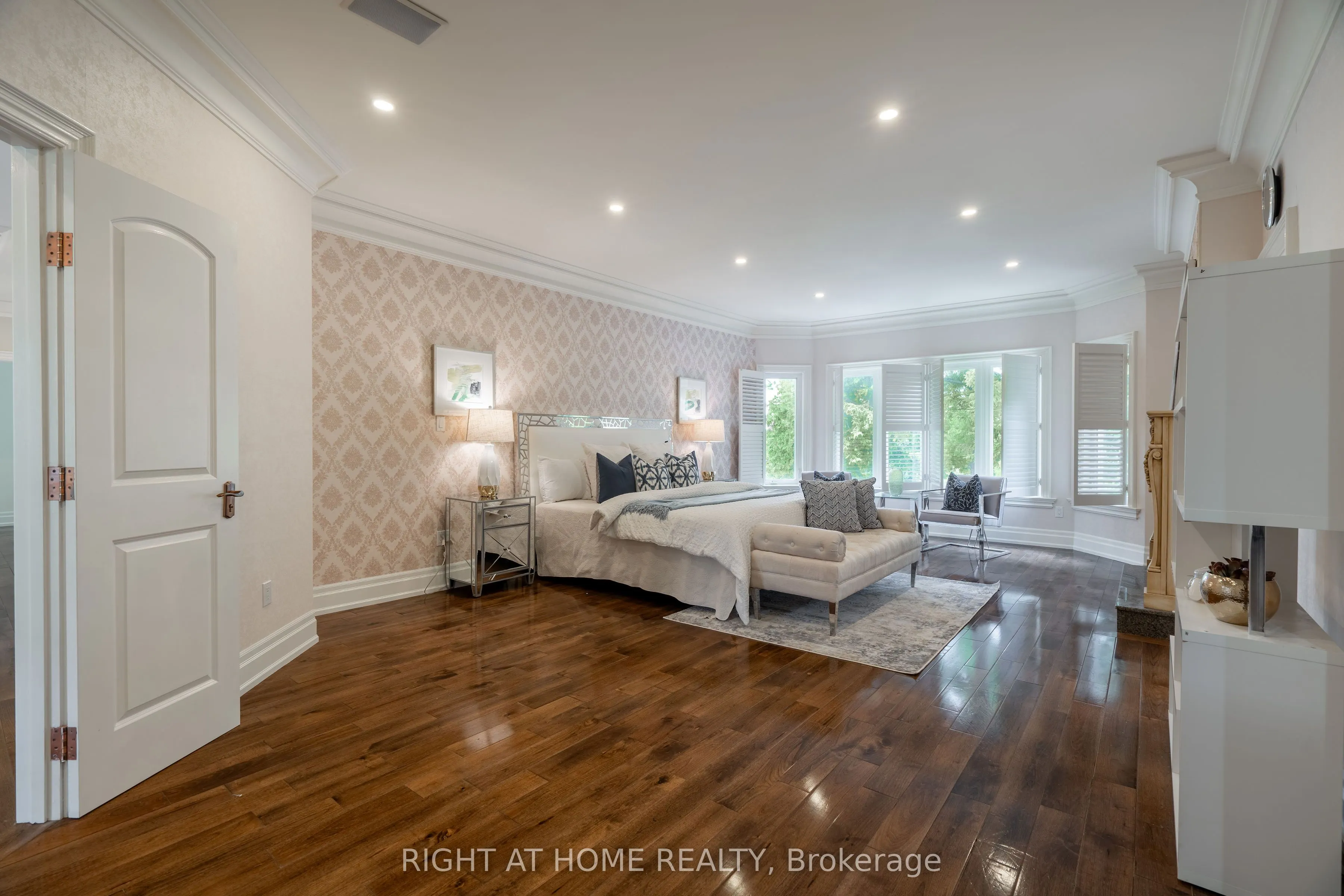 286 Fern Avenue