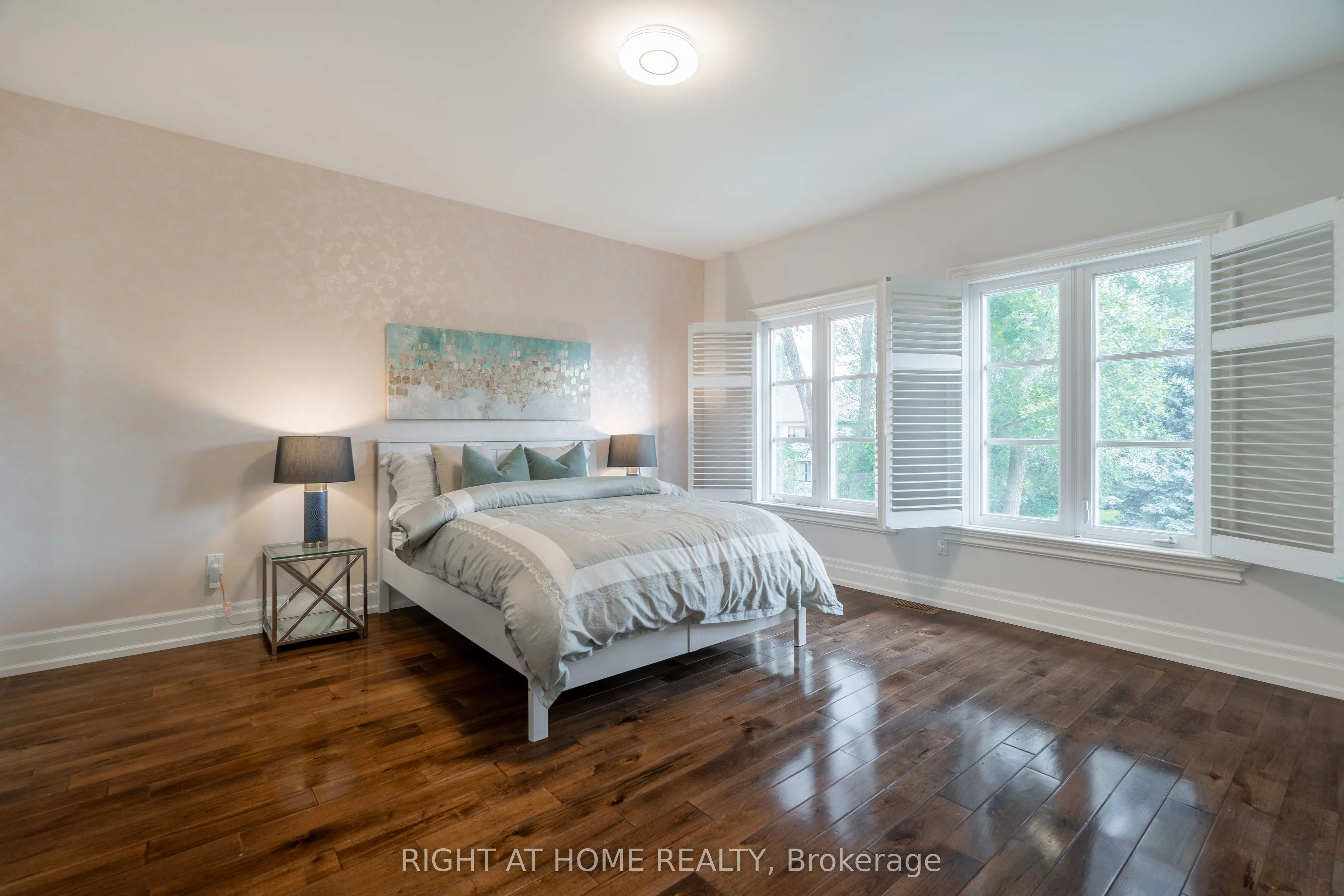286 Fern Avenue