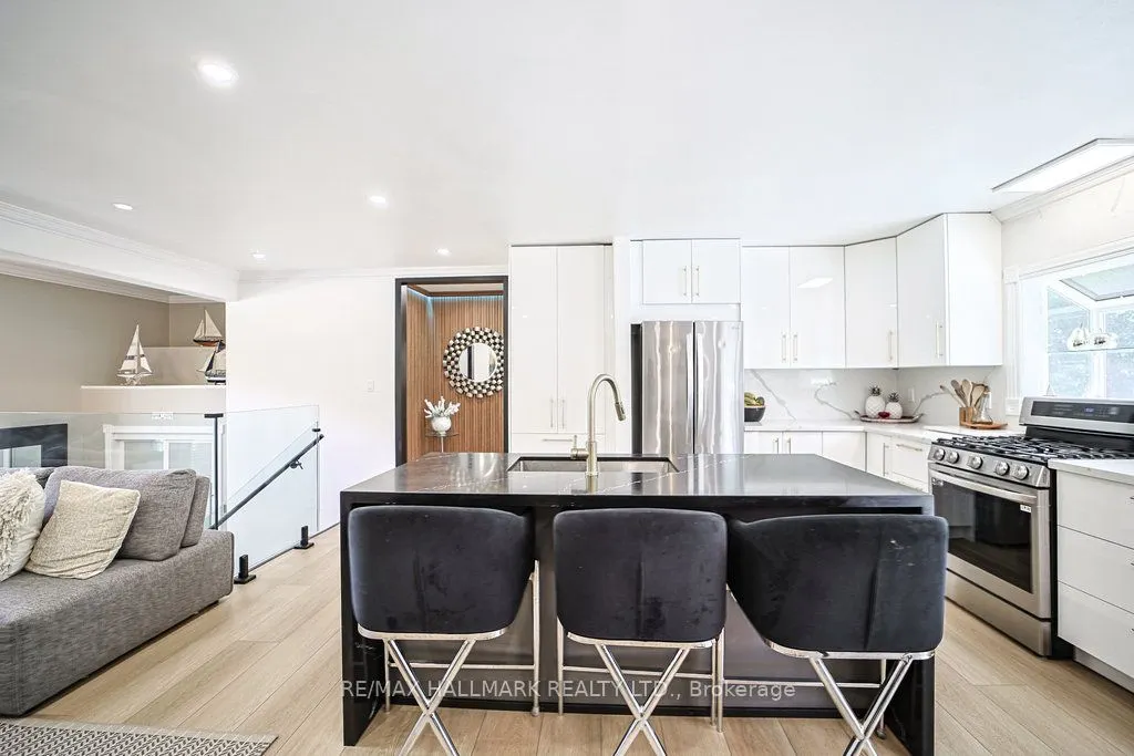 1151 Birch Road