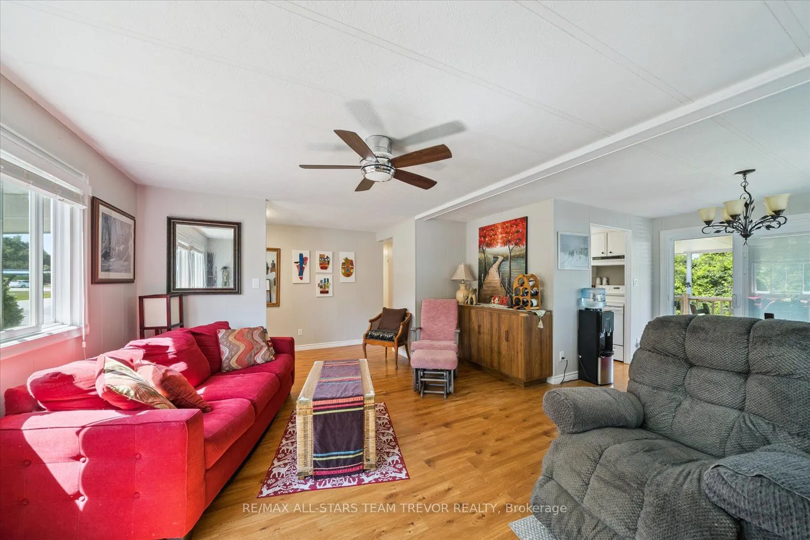 10 Hummingbird Circle