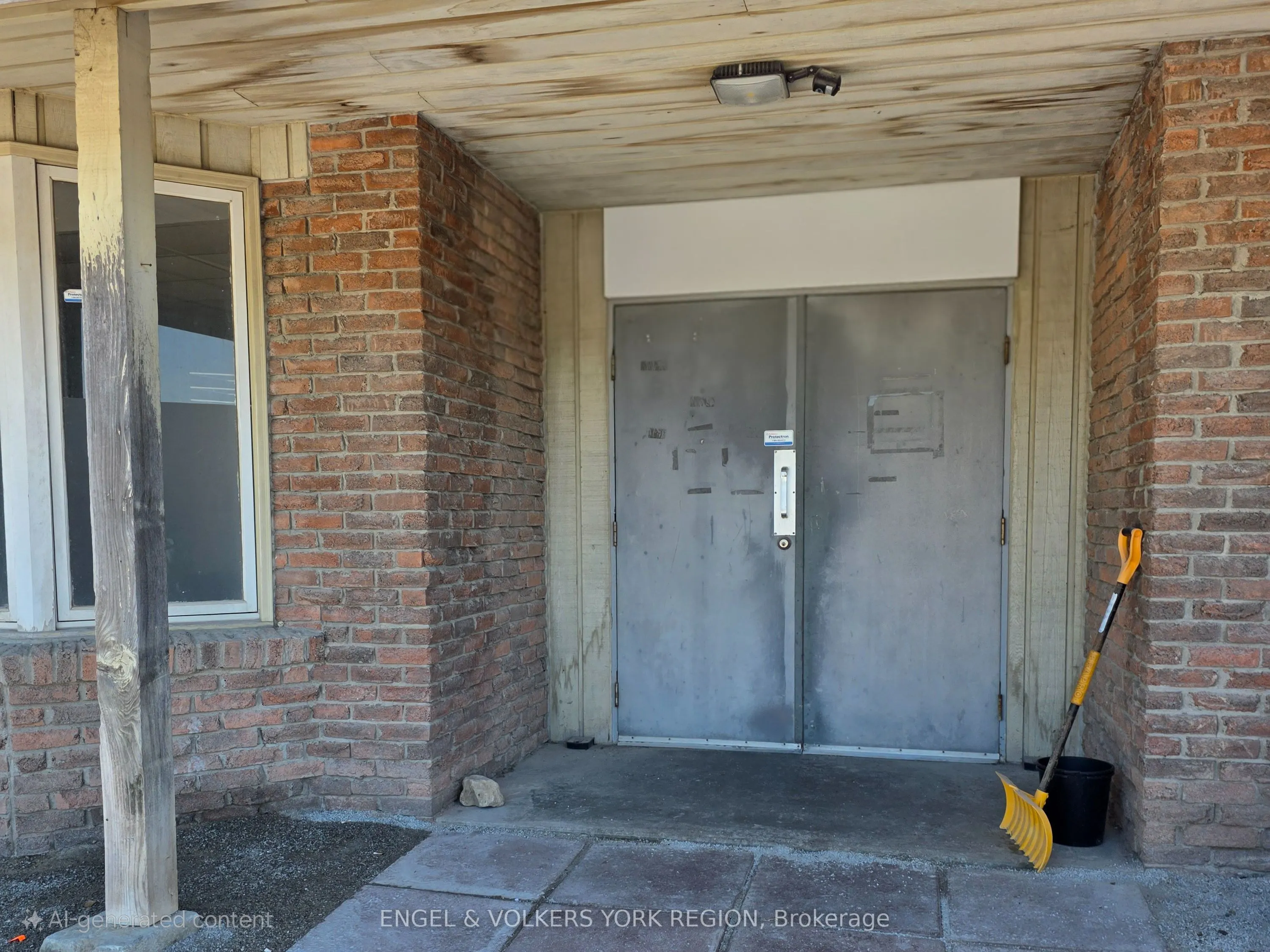 1344 Wellington Street W, ##6