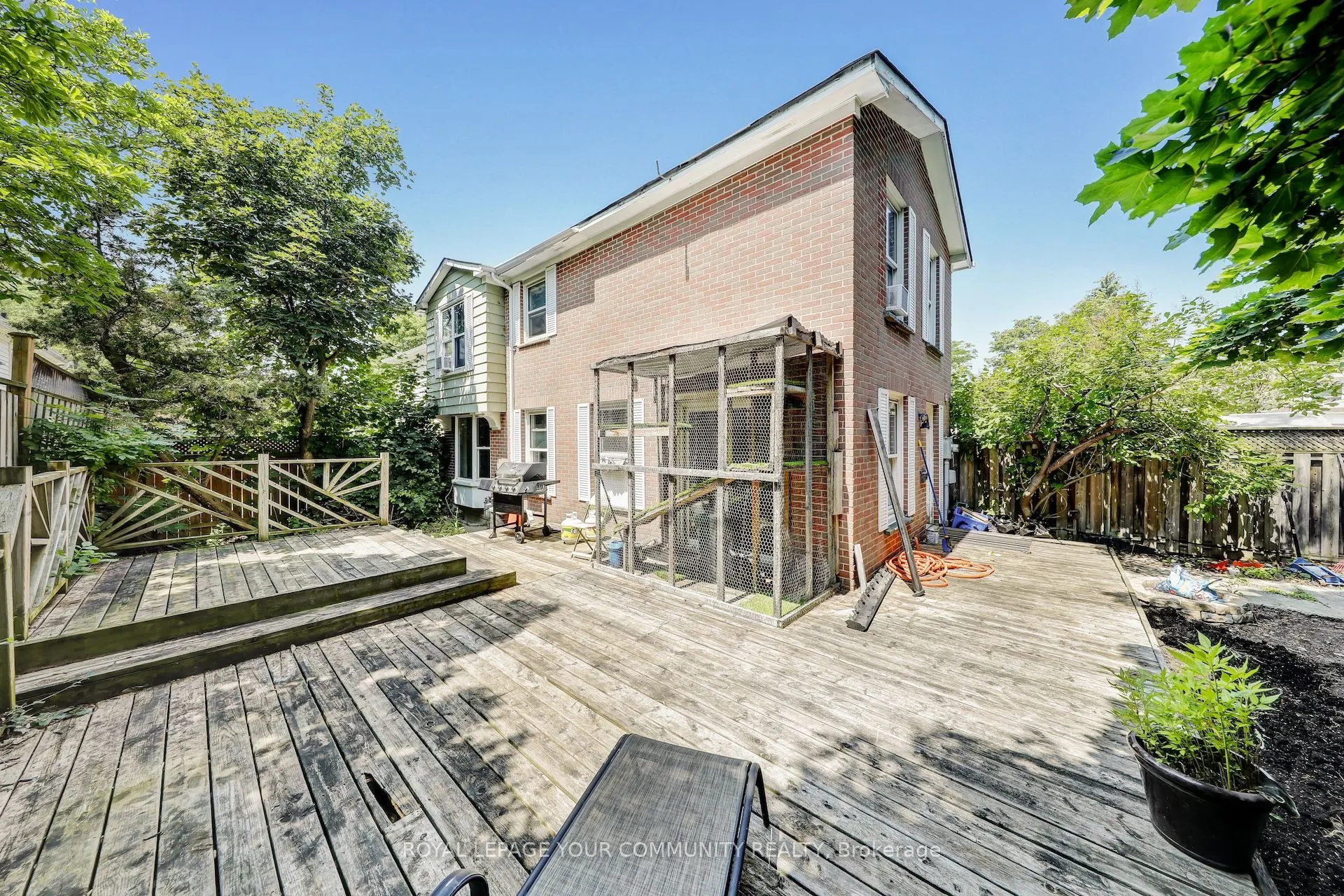 63 SPRINGHEAD Gardens