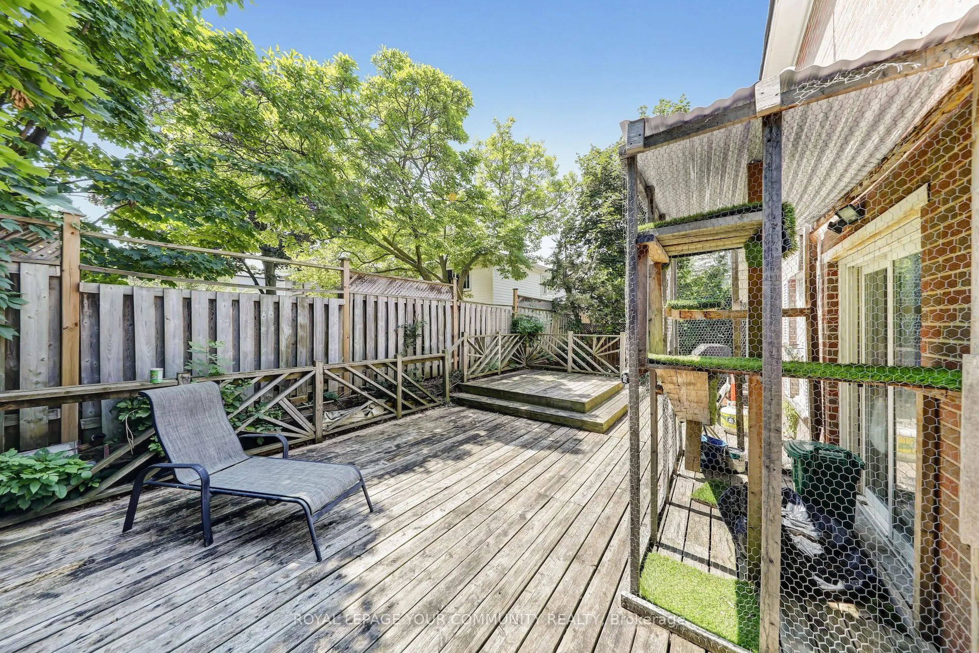 63 SPRINGHEAD Gardens