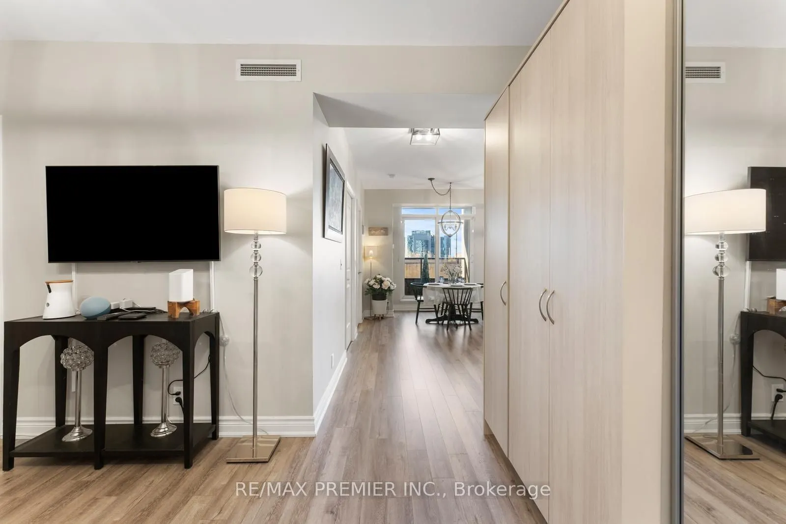 9235 Jane Street, #209