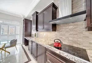 19 Madoc Place