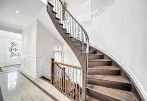 19 Madoc Place