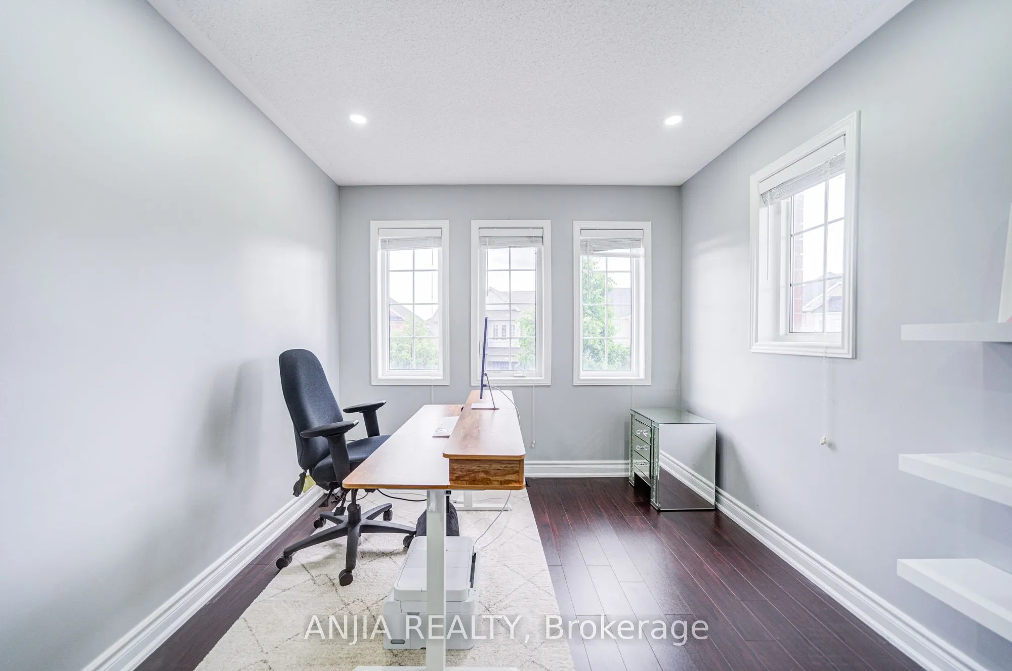 10 Ida Jane Grove