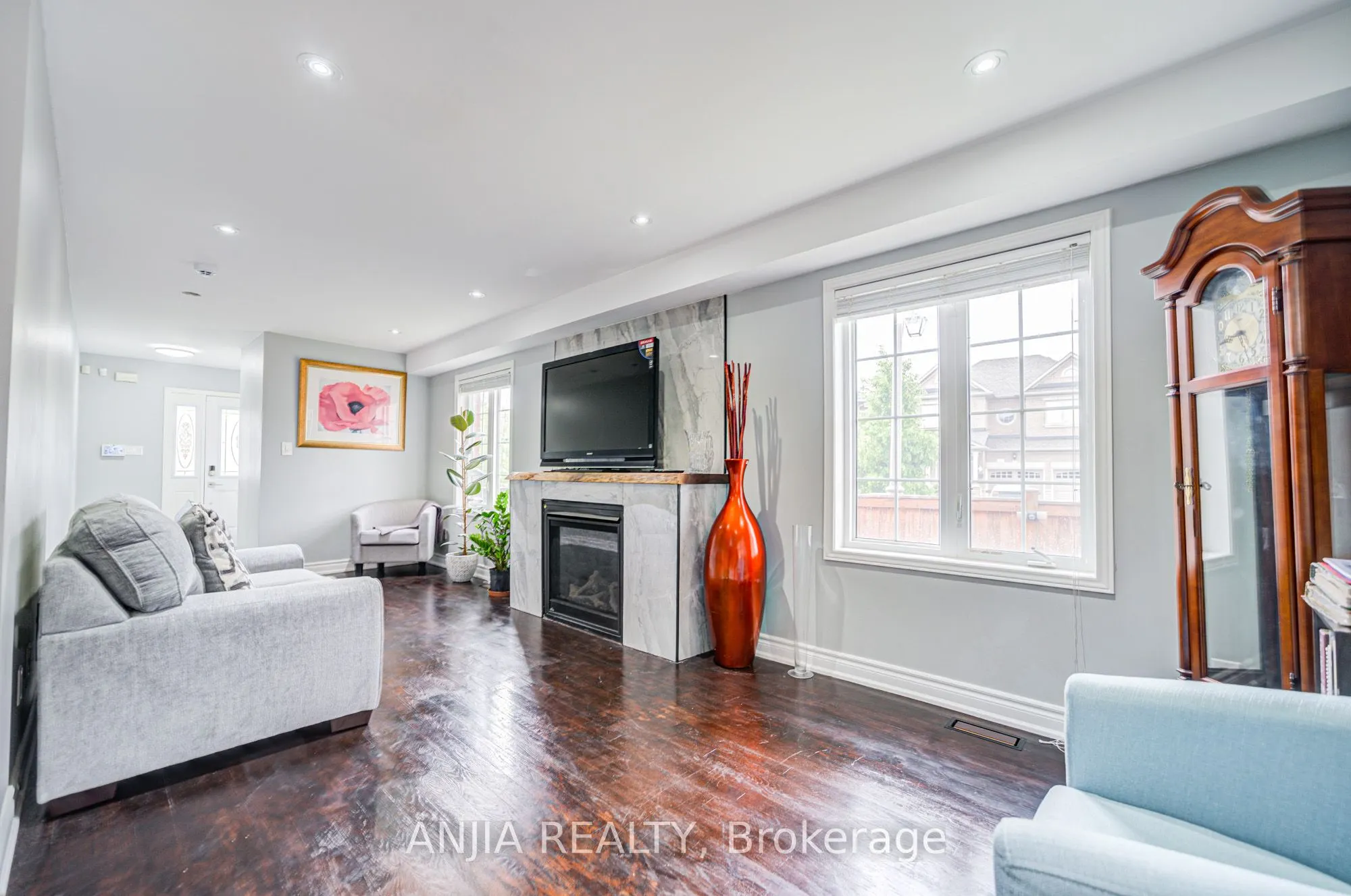10 Ida Jane Grove