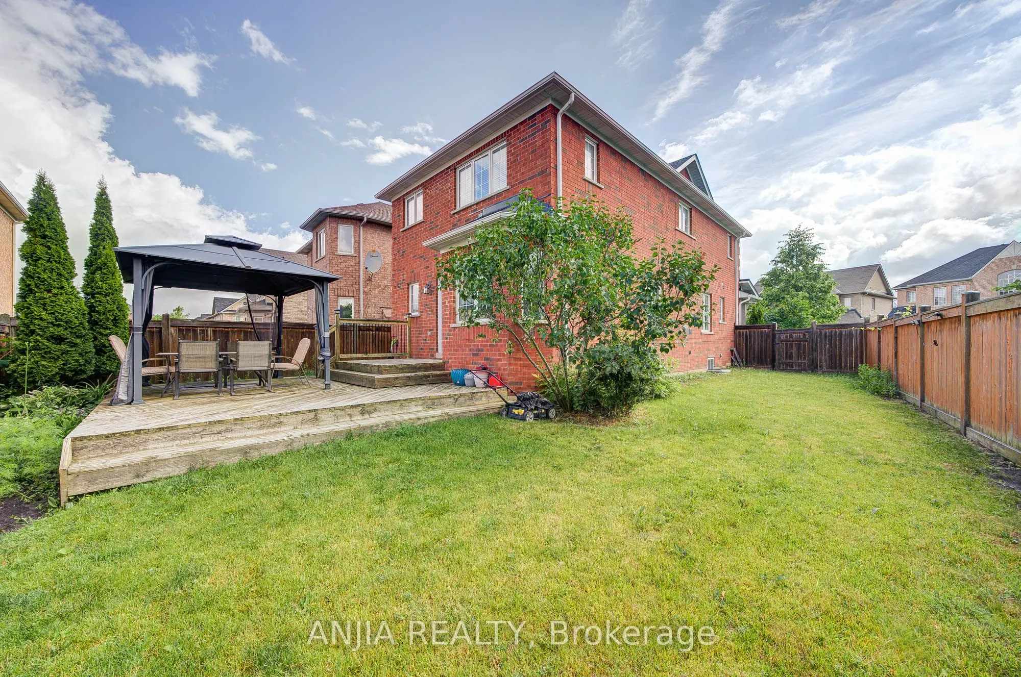 10 Ida Jane Grove