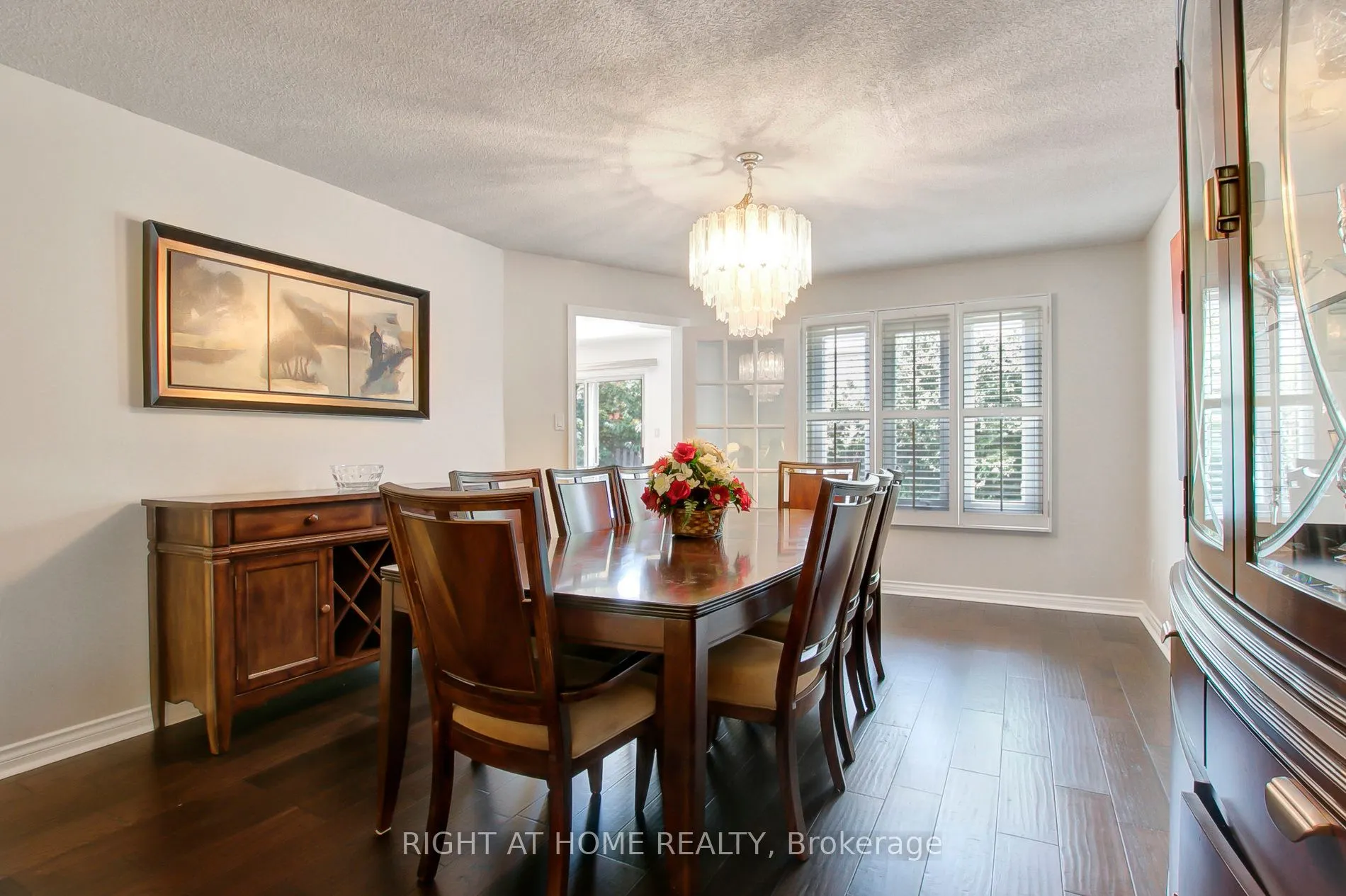 53 Waltham Crescent