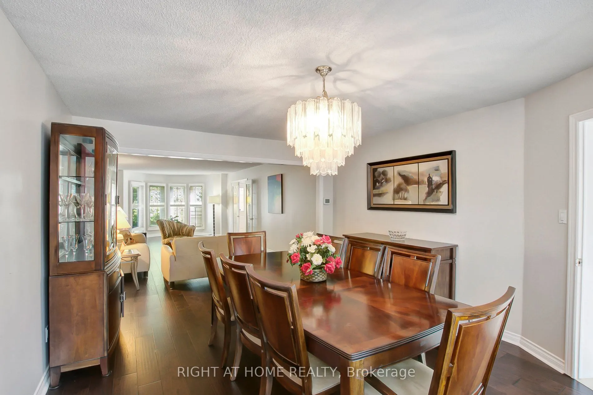 53 Waltham Crescent