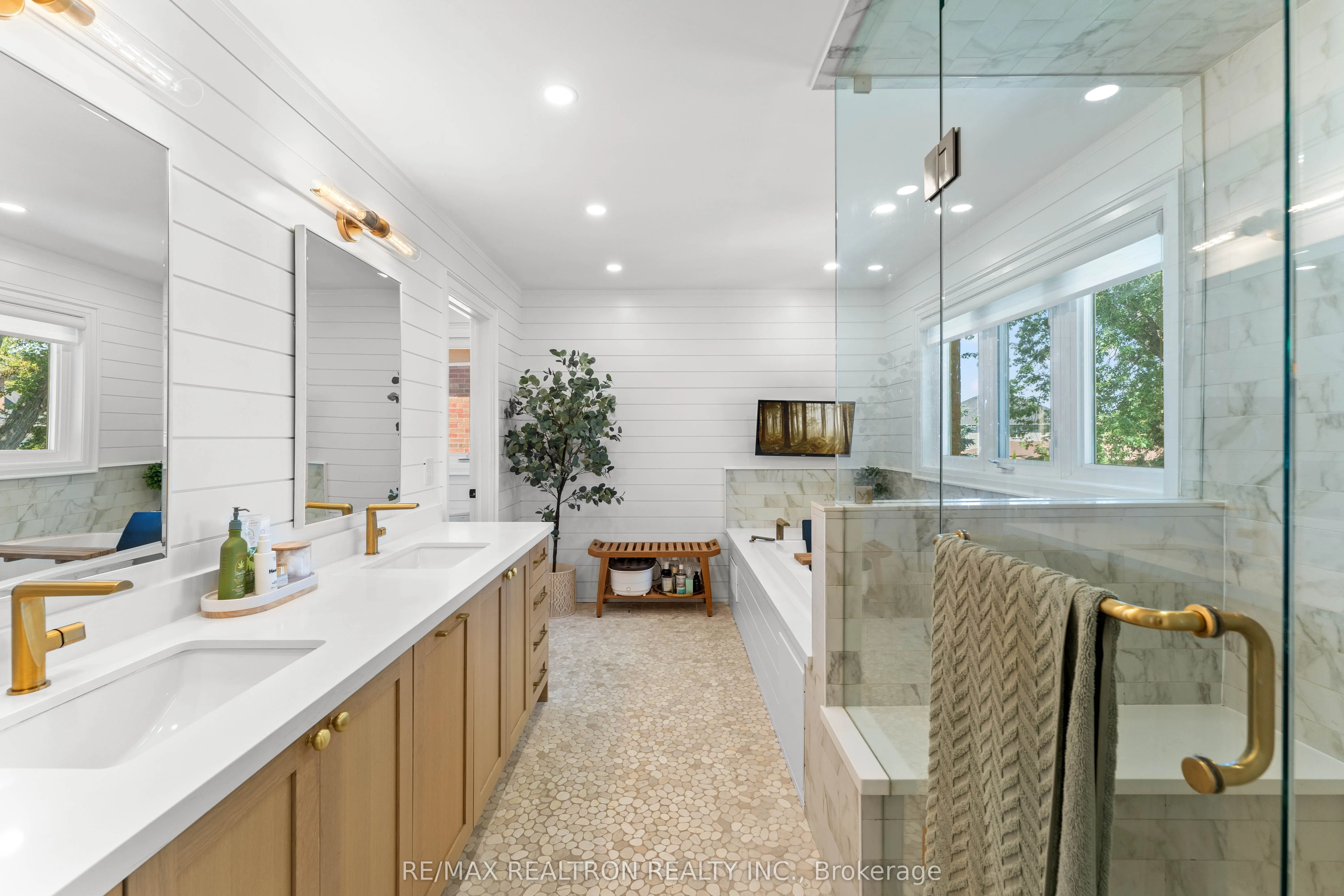 118 Pathlane Road