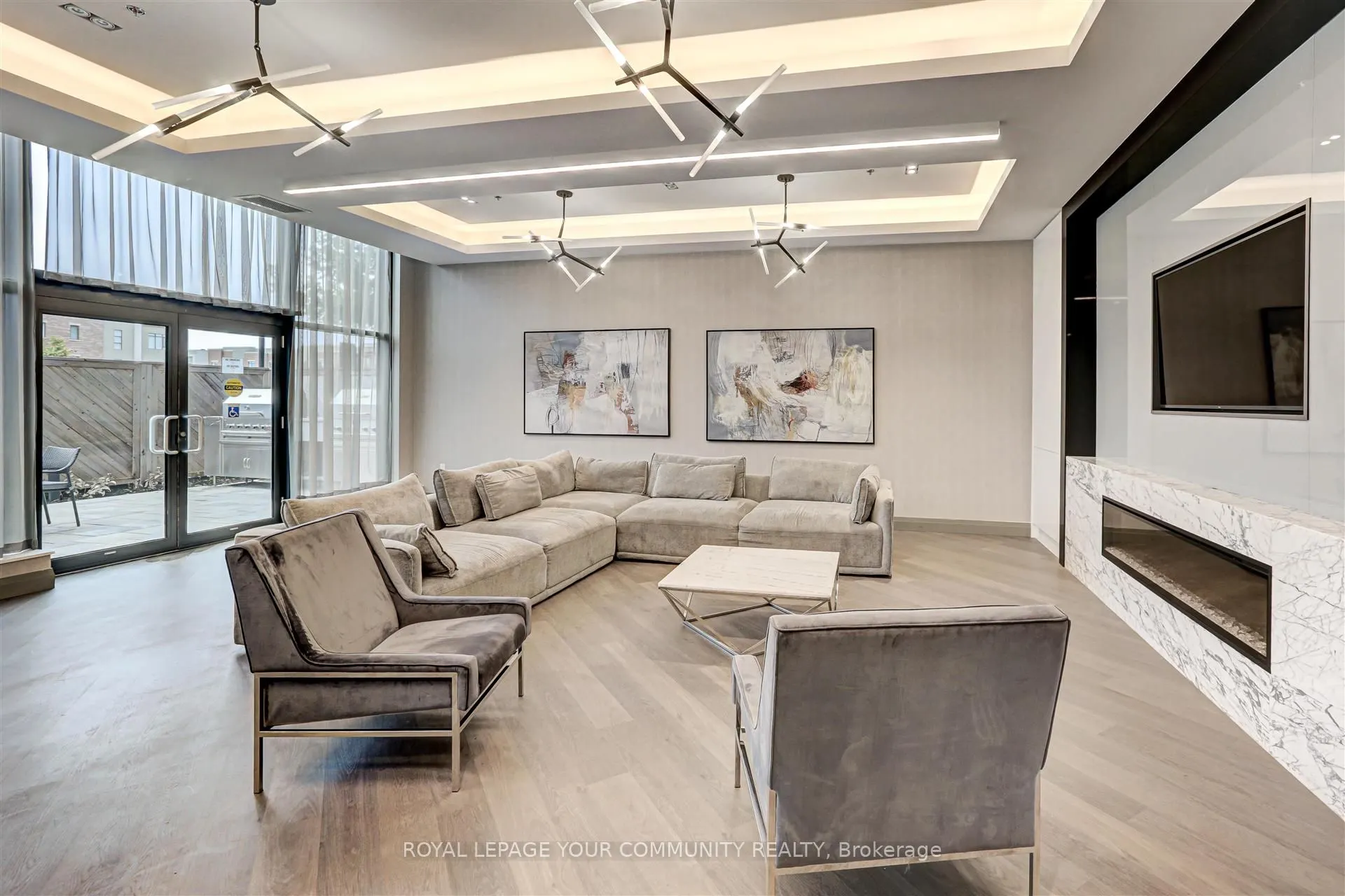 99 Eagle Rock Way, #213