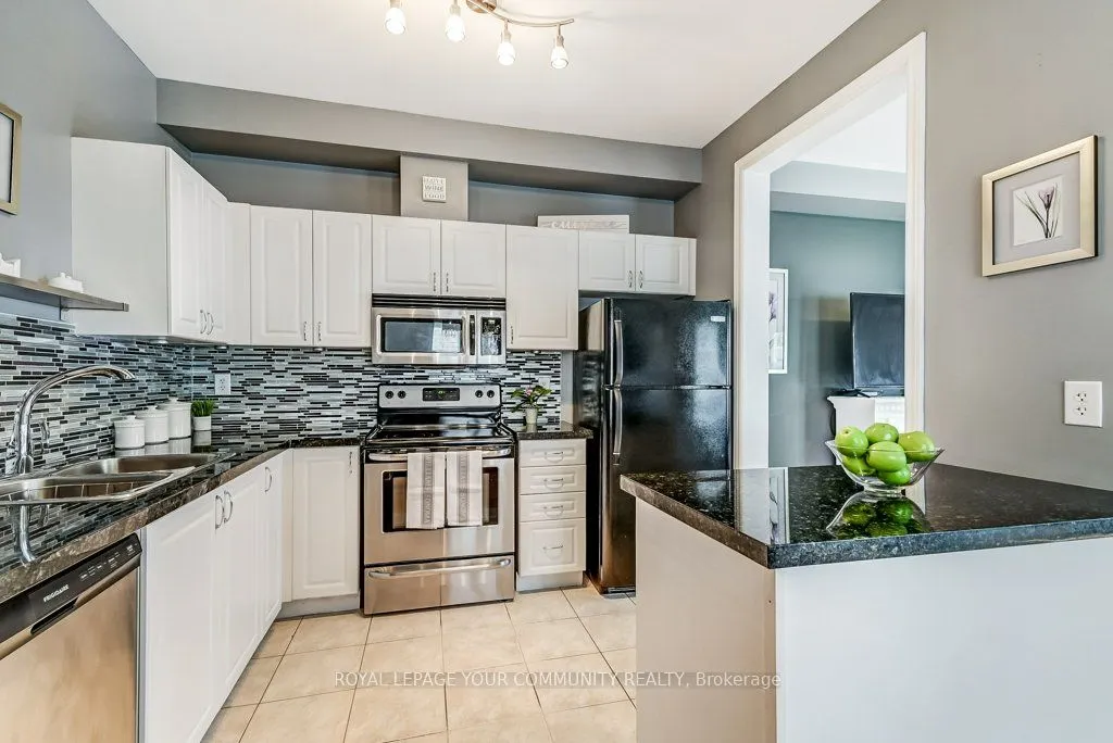 173 Tom Taylor Crescent