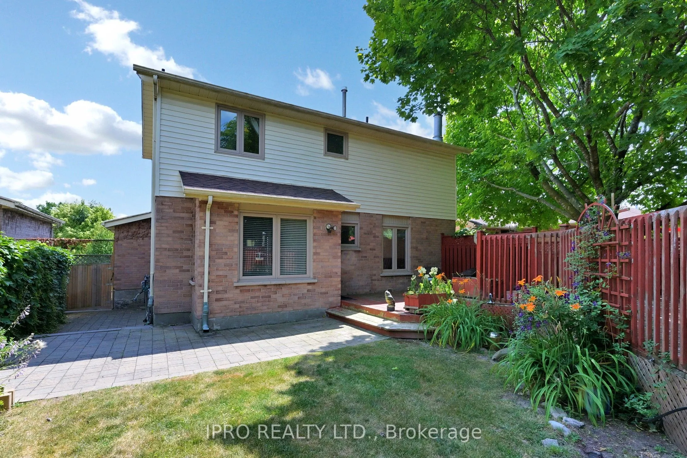 22 Hulst Drive