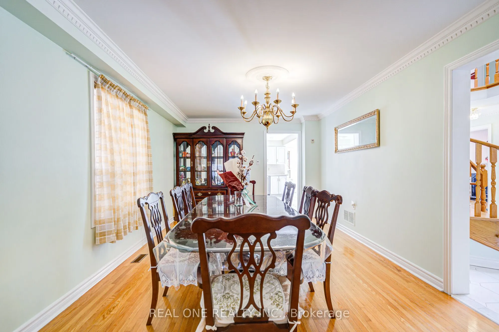 203 Valleymede Drive