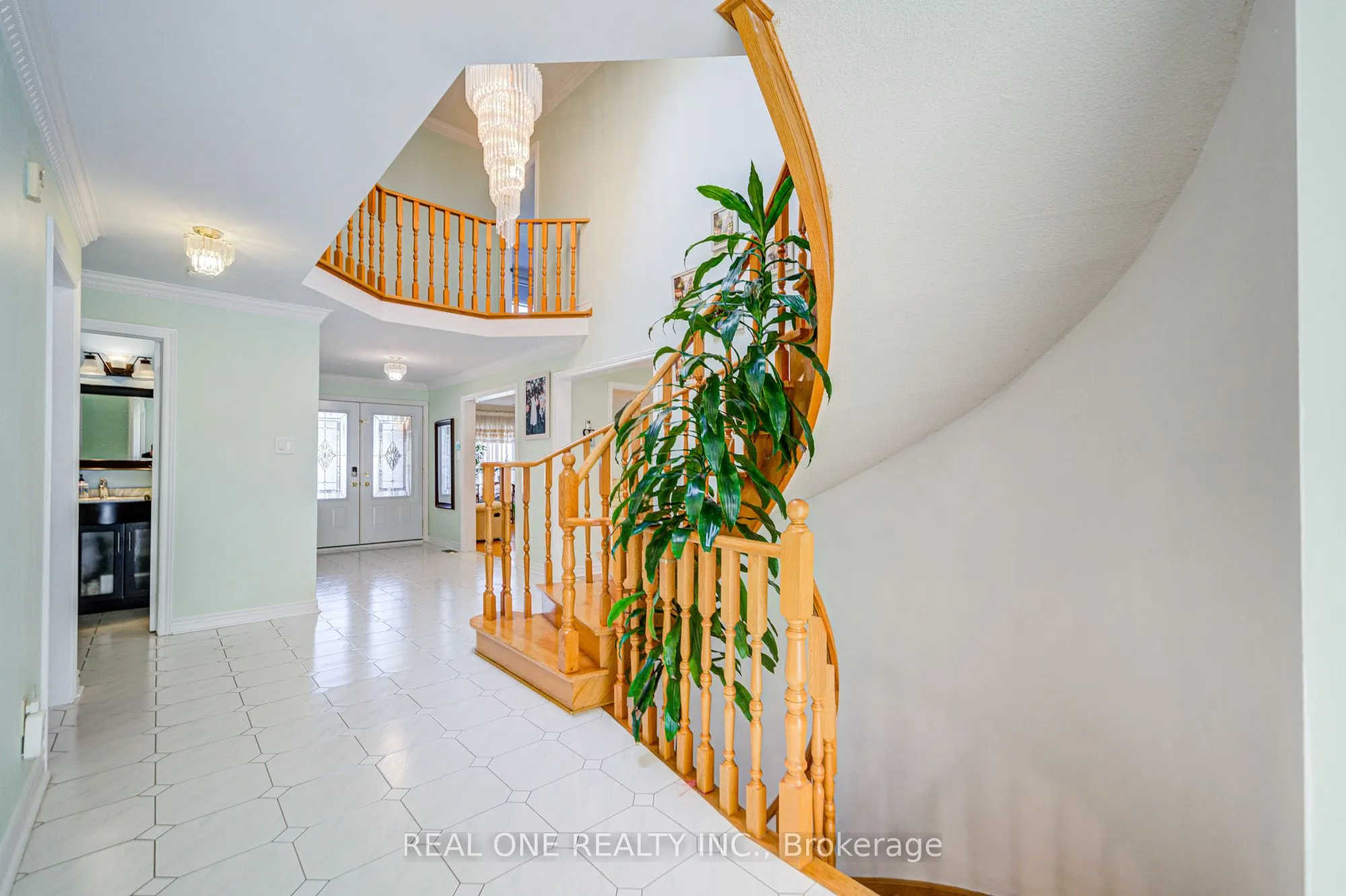 203 Valleymede Drive