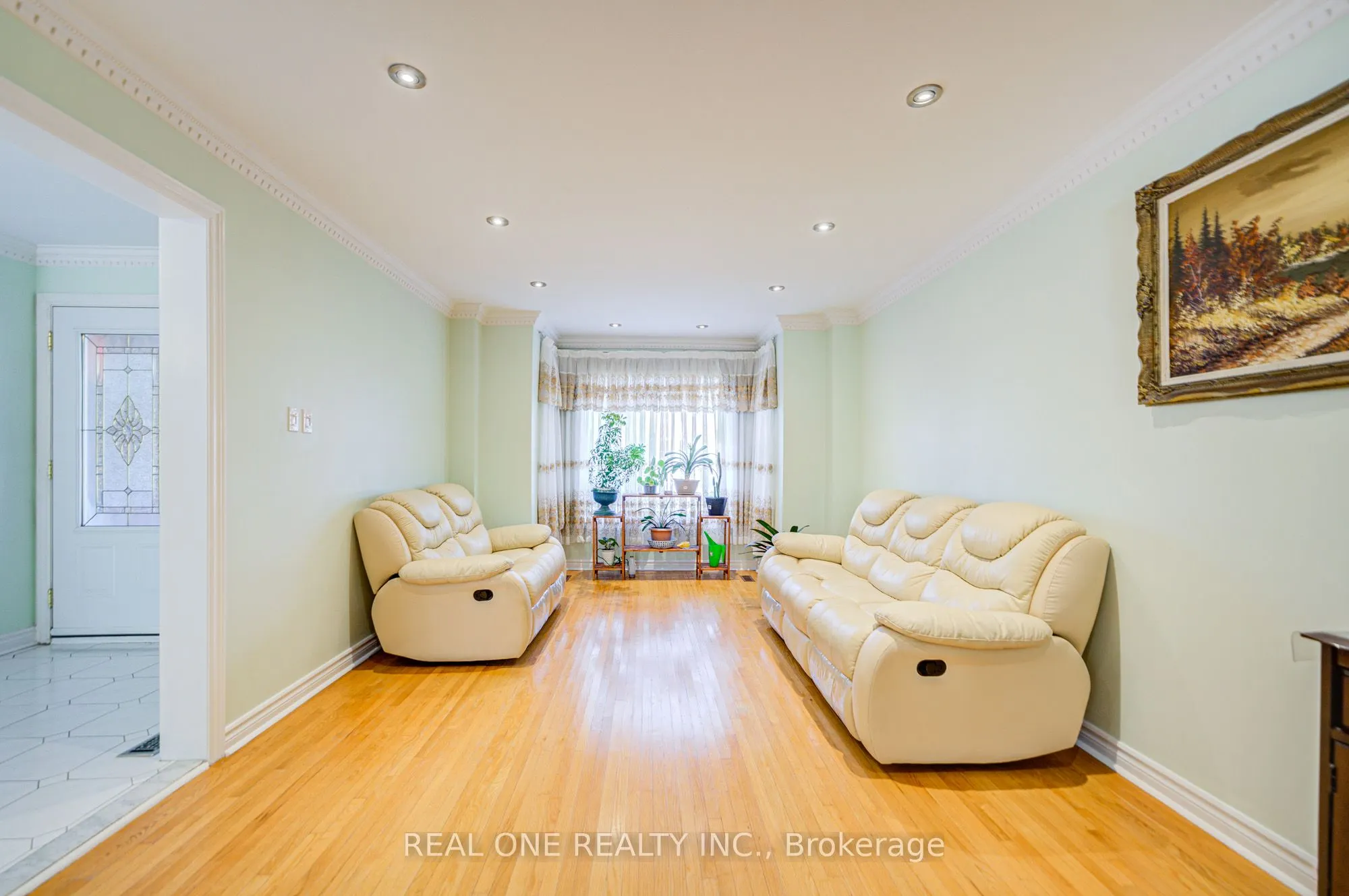 203 Valleymede Drive