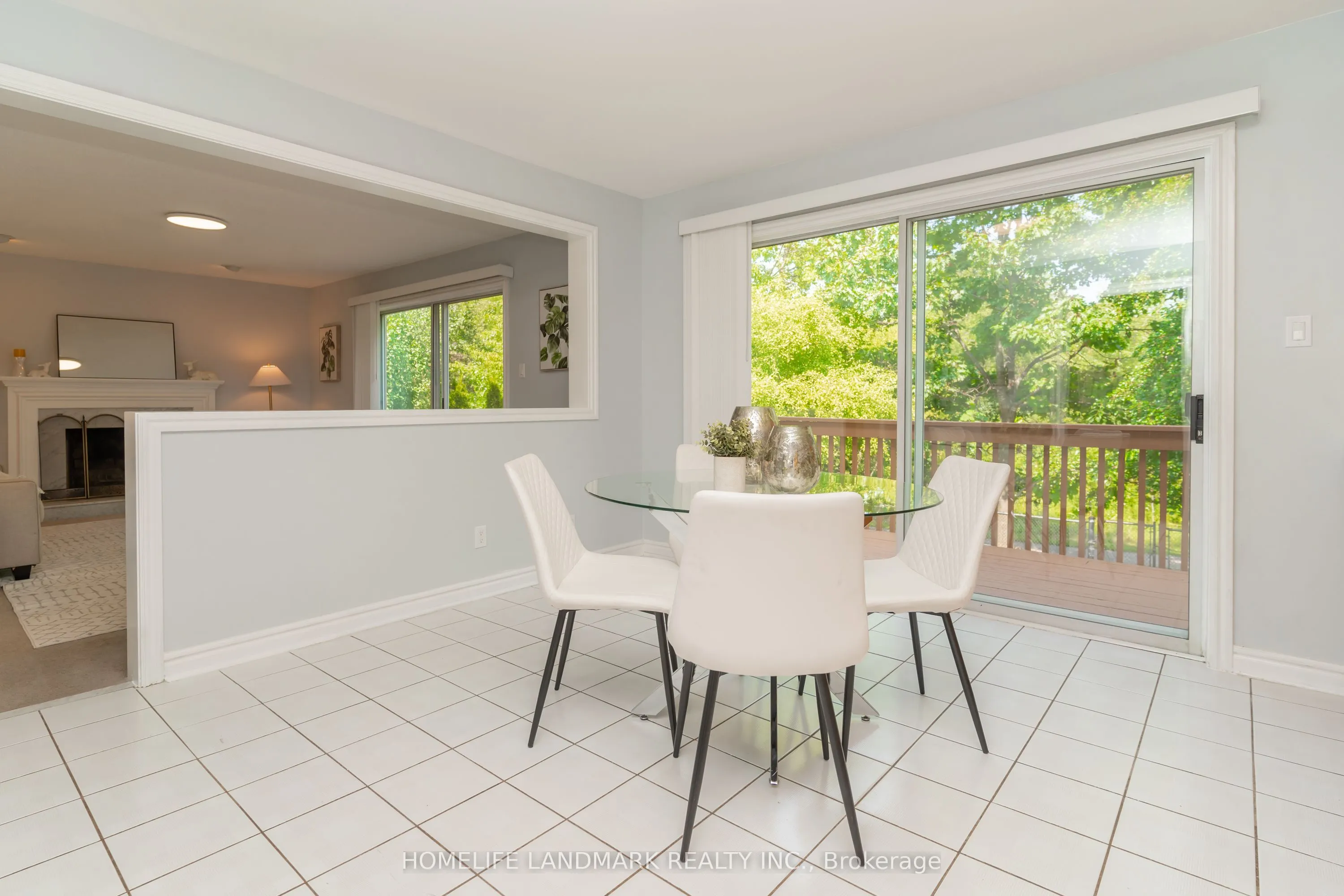 33 John Stiver Crescent