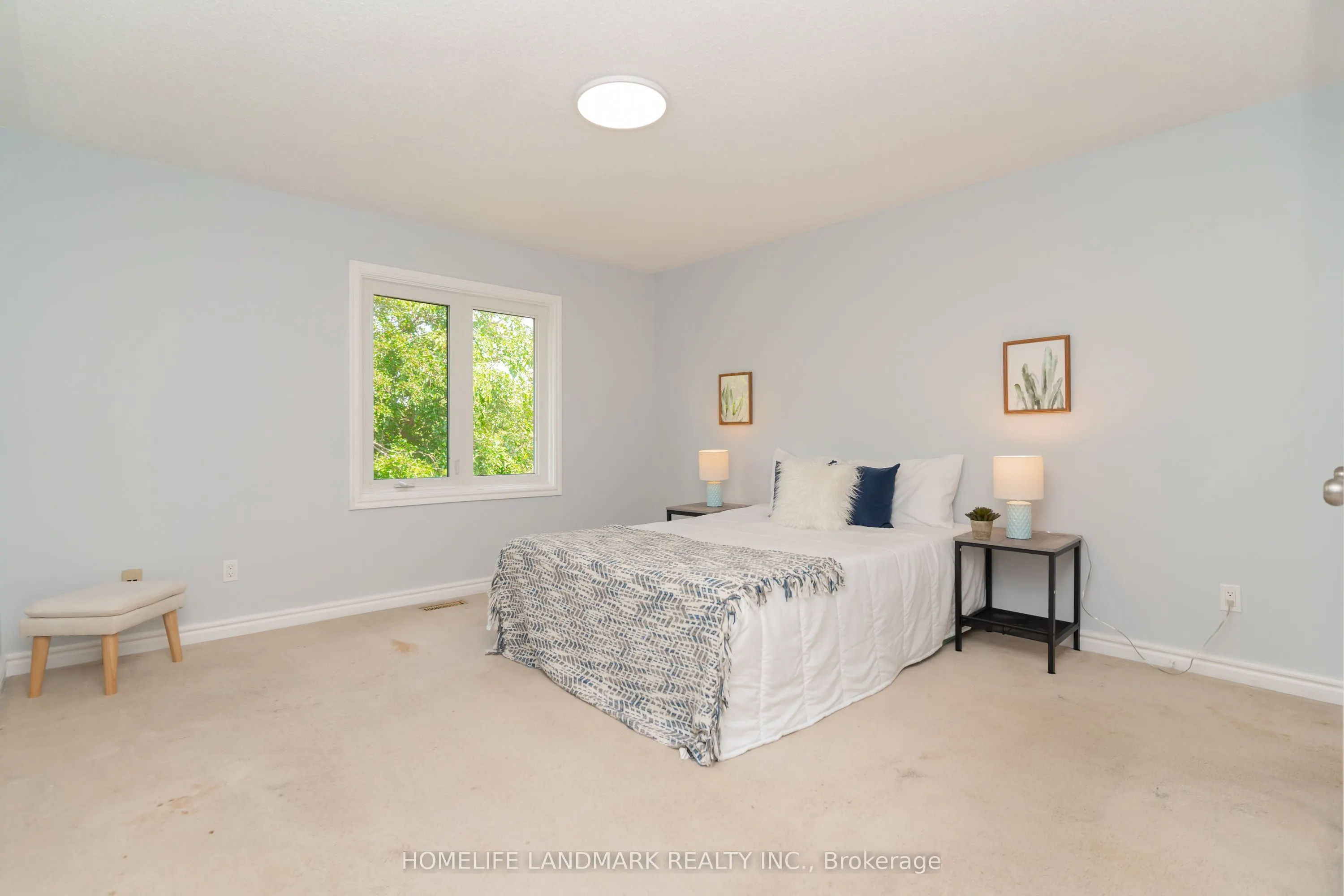33 John Stiver Crescent