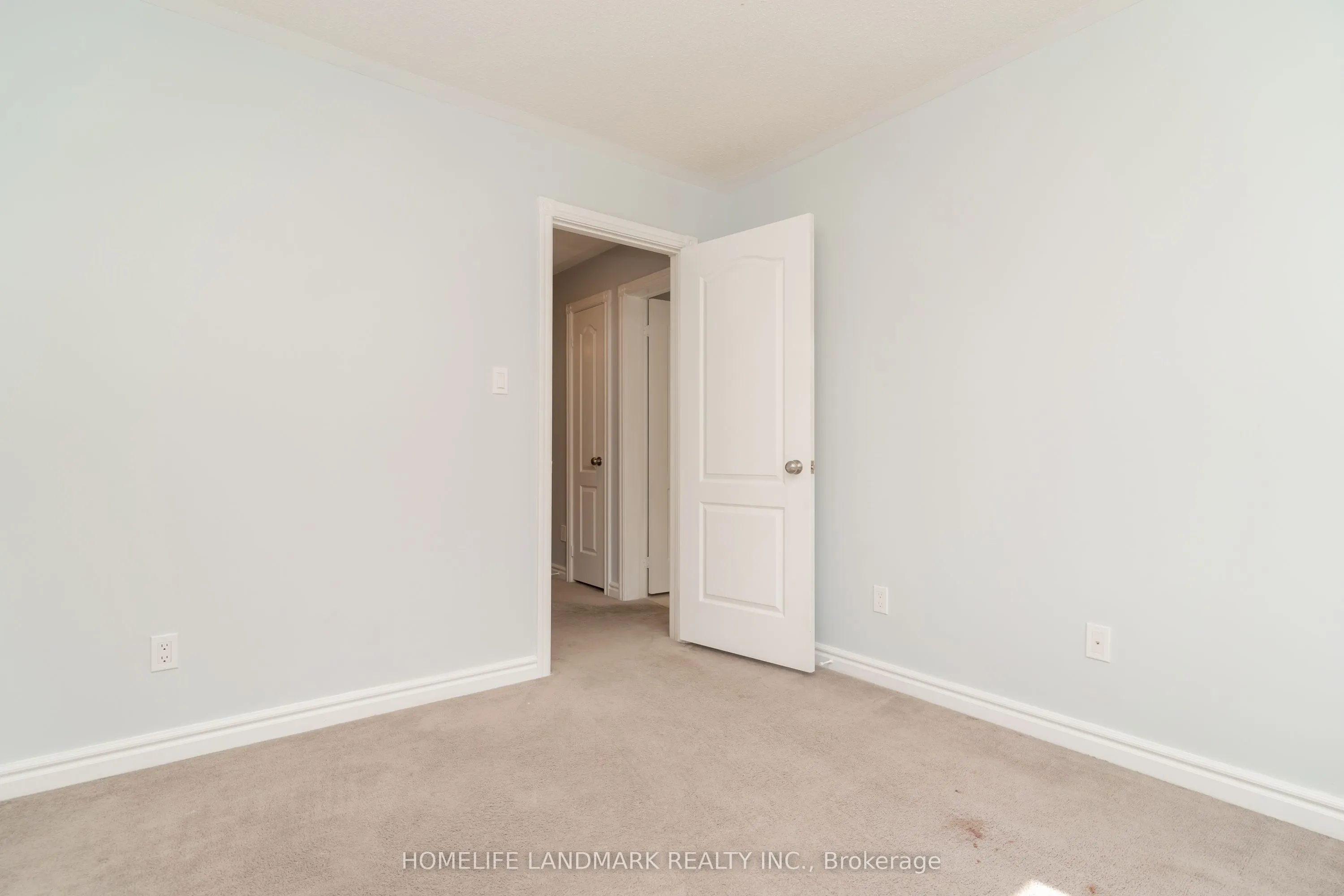 33 John Stiver Crescent
