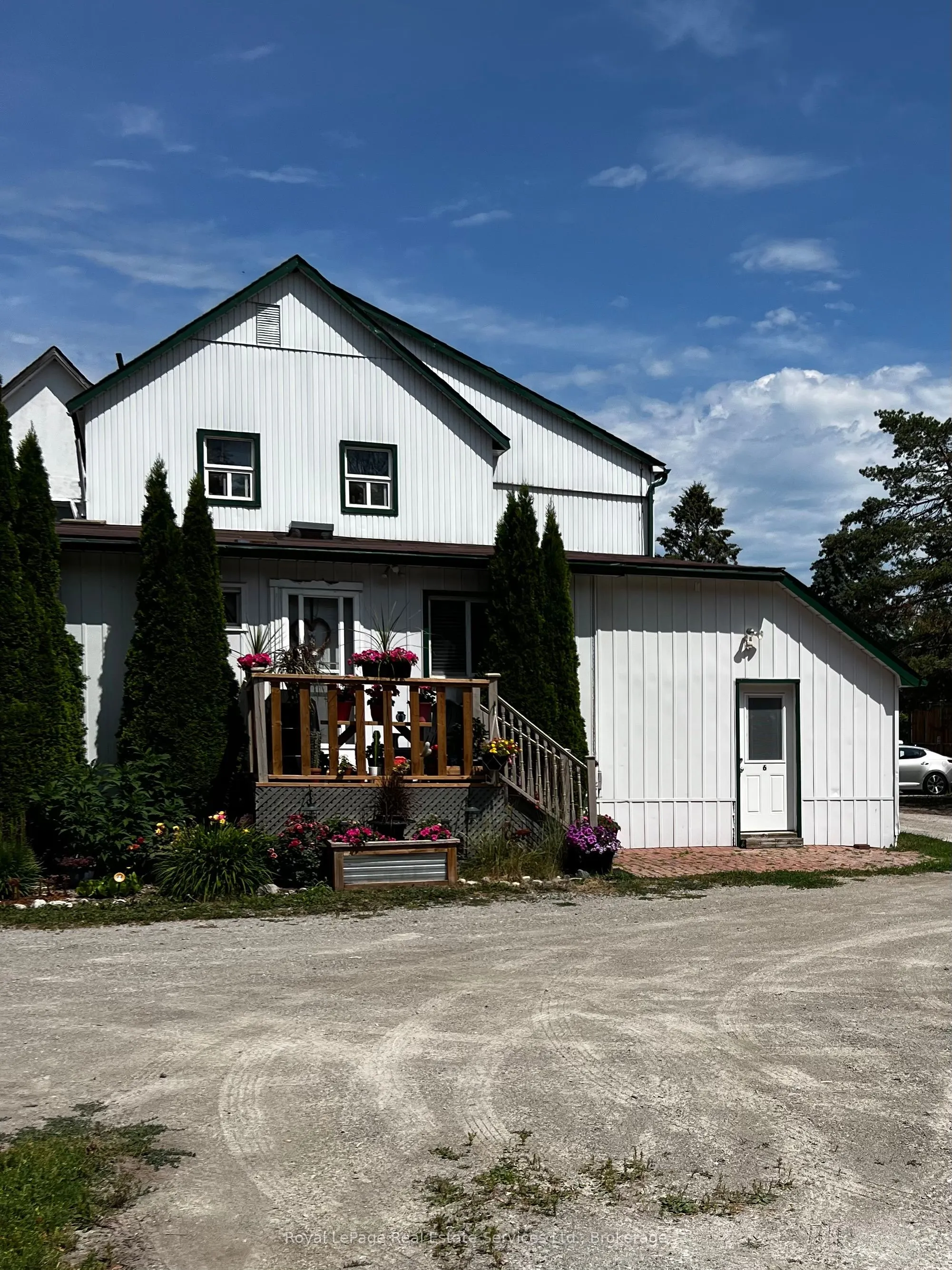 29 Queen Street, #6