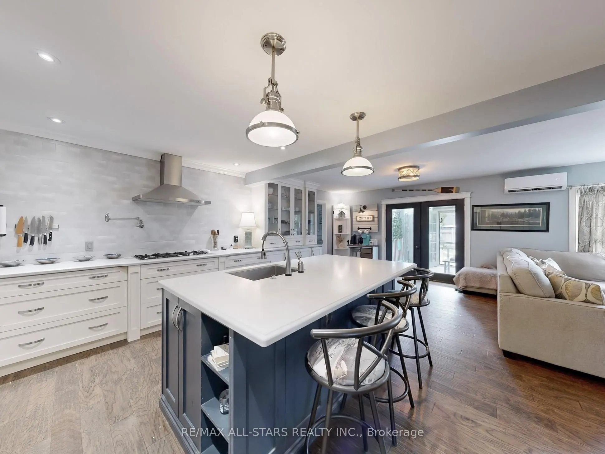 17 Metropolitan Crescent