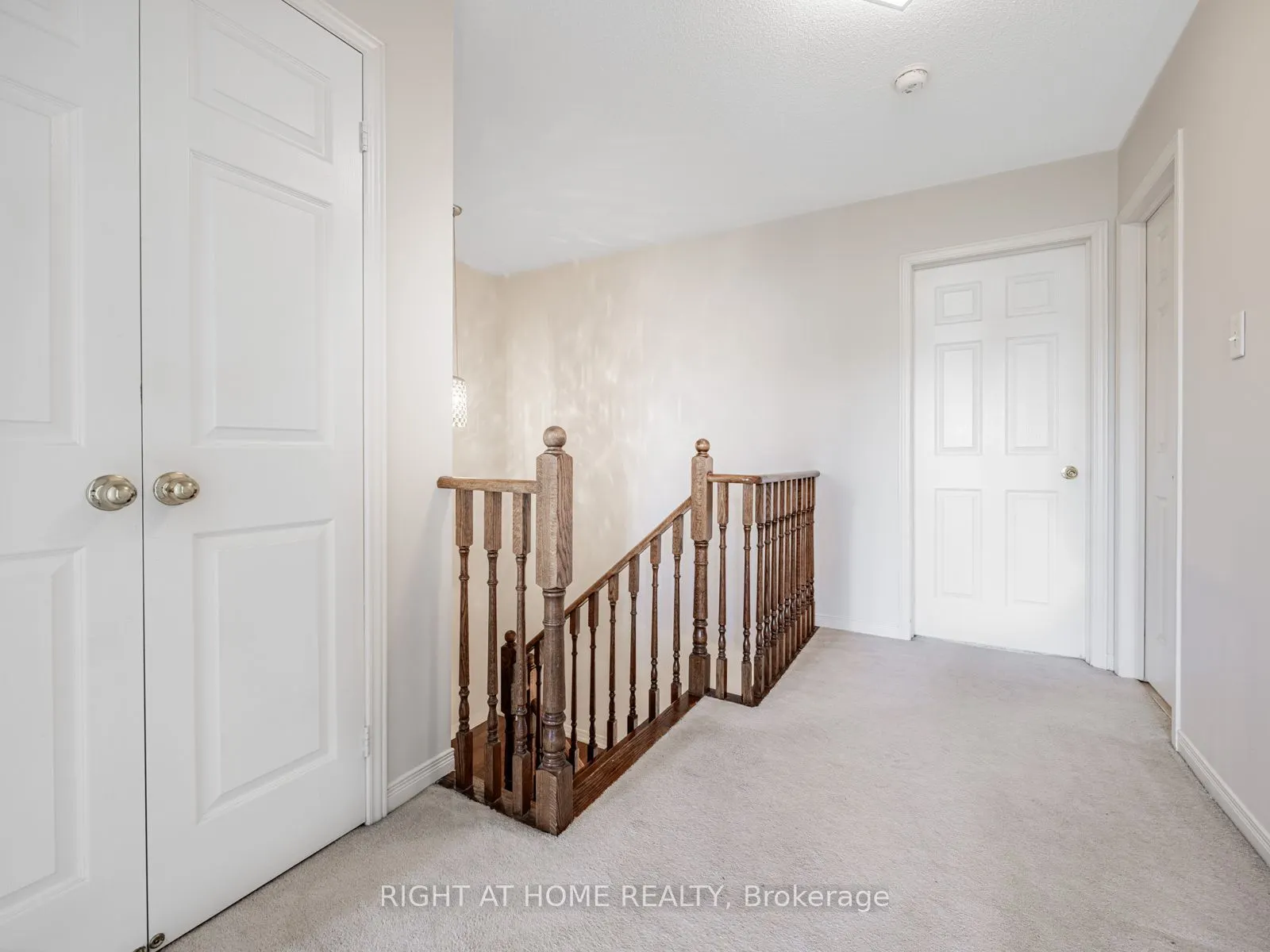 6 Martell Gate
