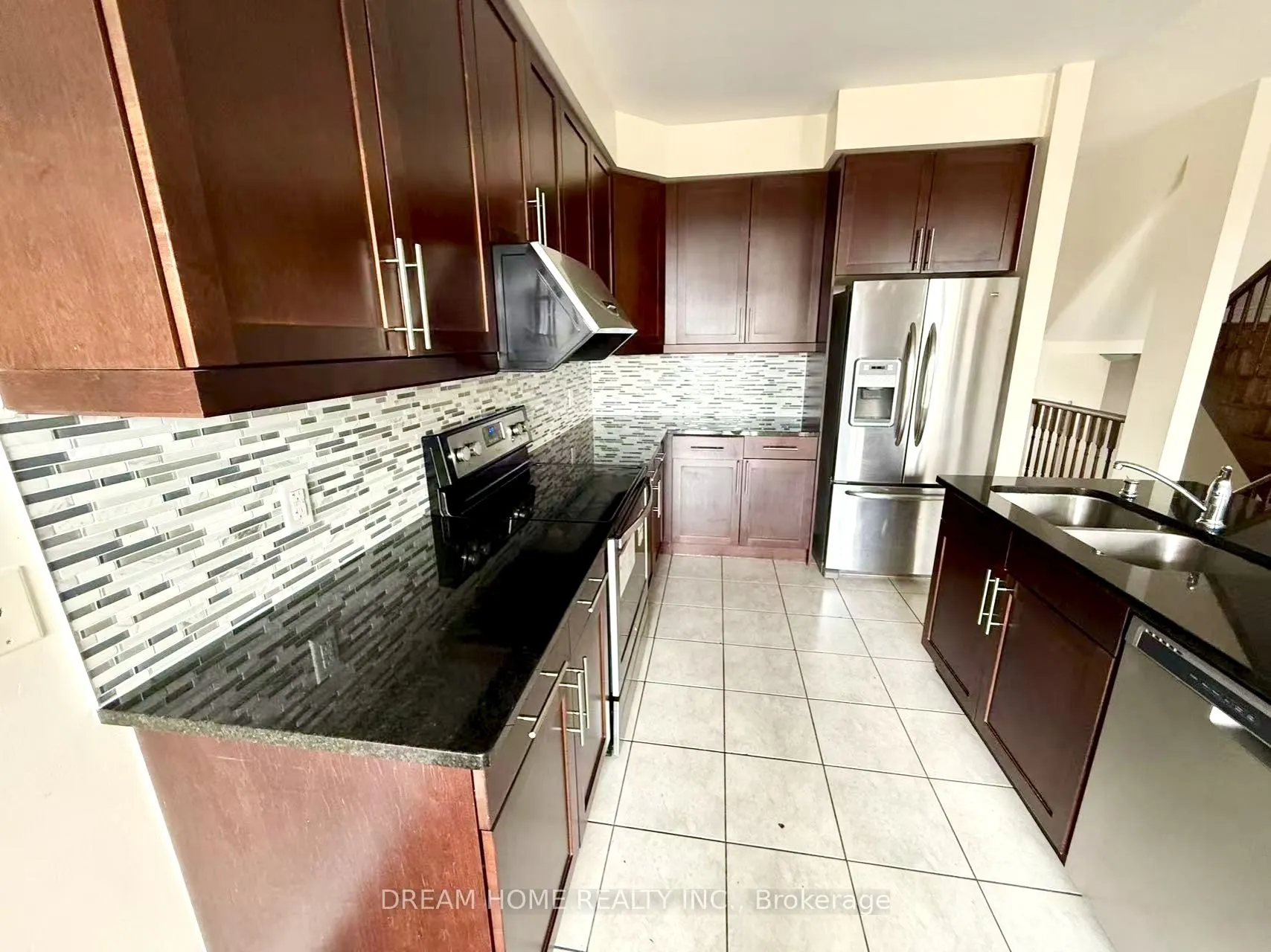 133 Lacewood Drive