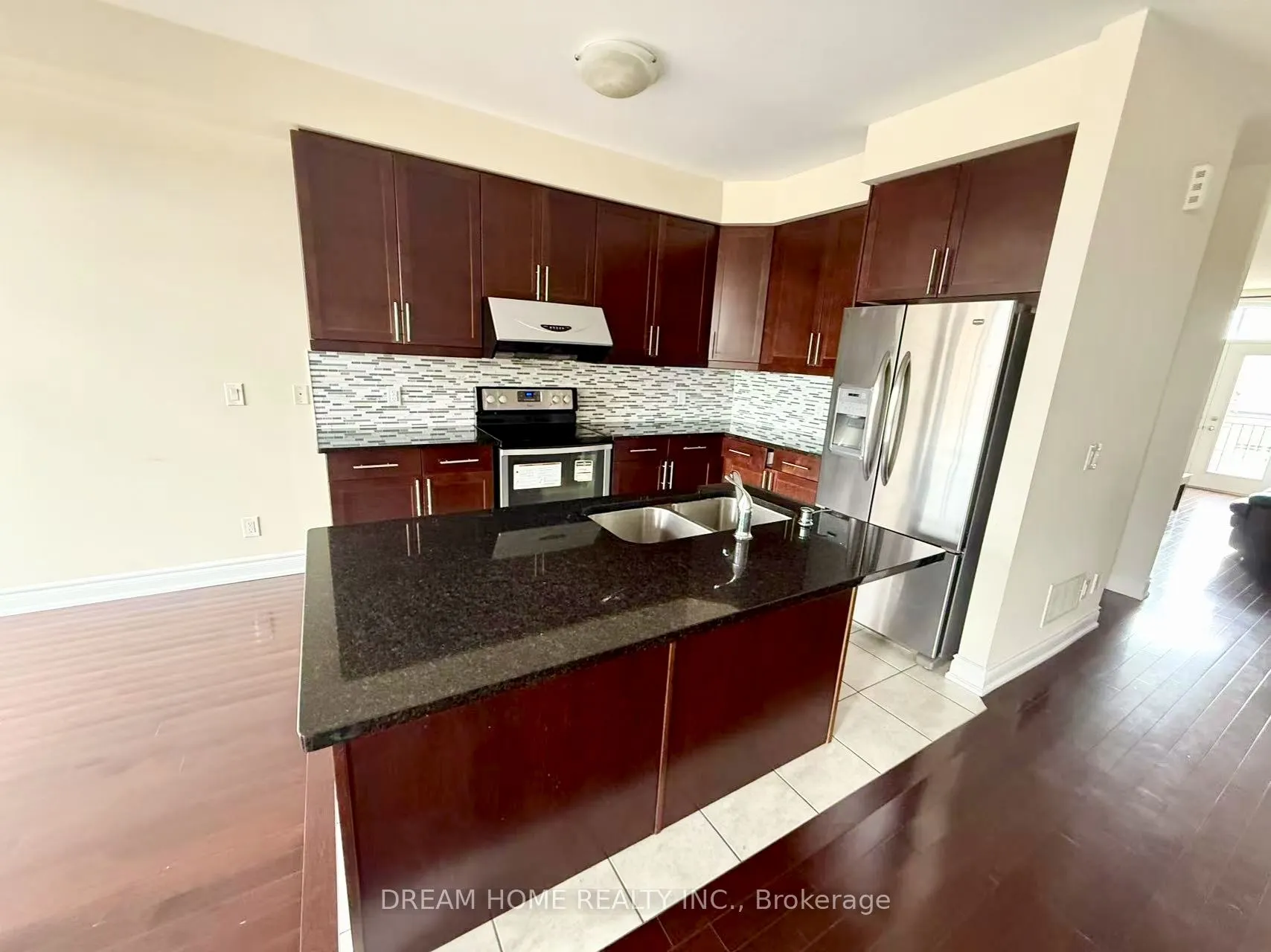 133 Lacewood Drive