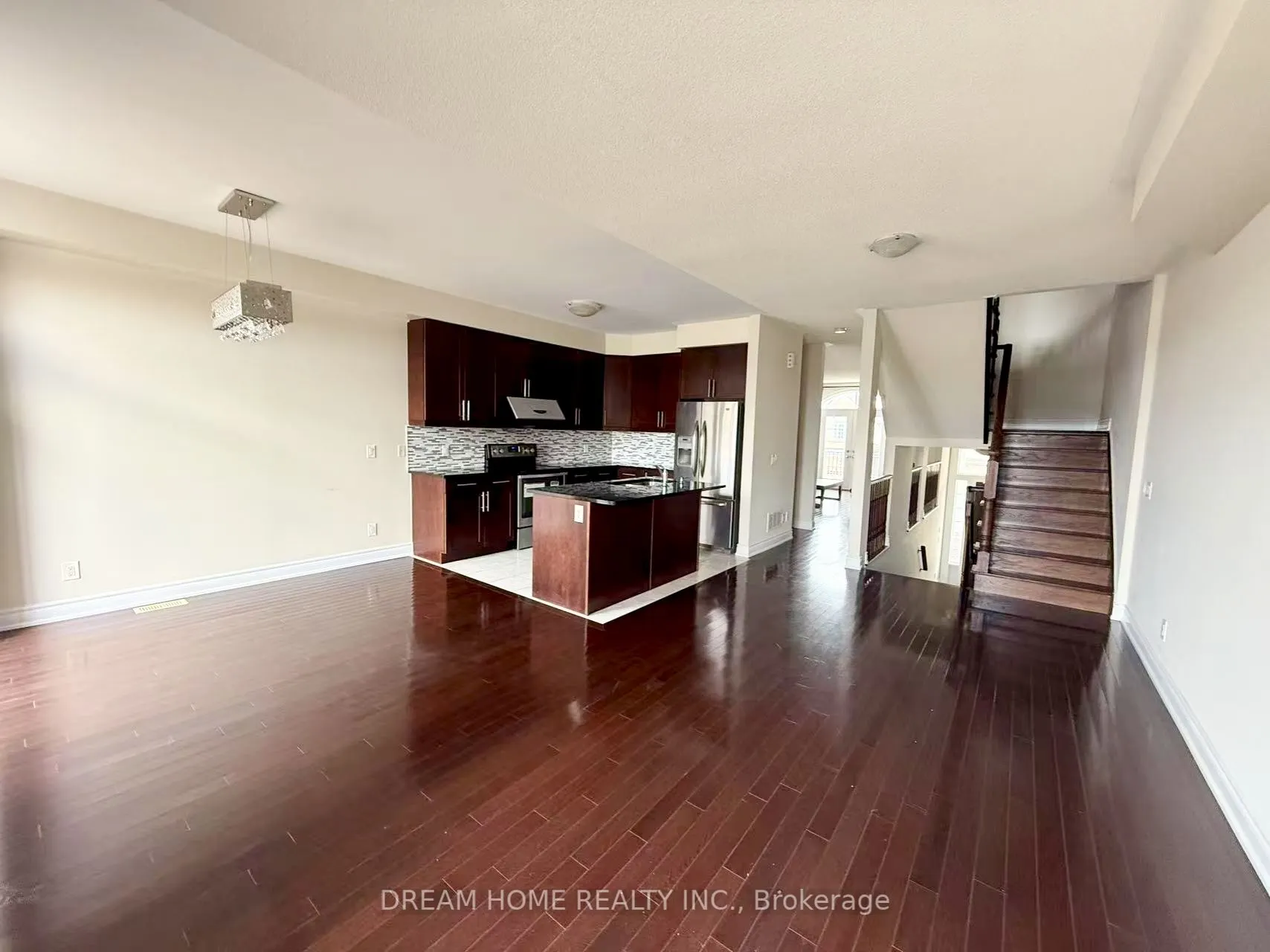 133 Lacewood Drive